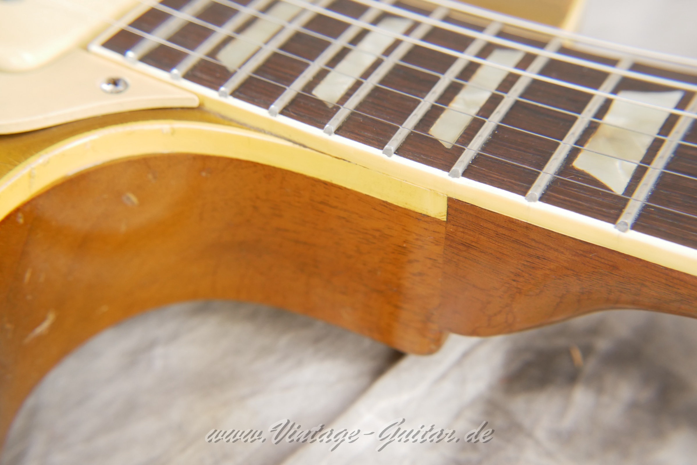 Gibson-Les-Paul-Goldtop-1953-017.JPG