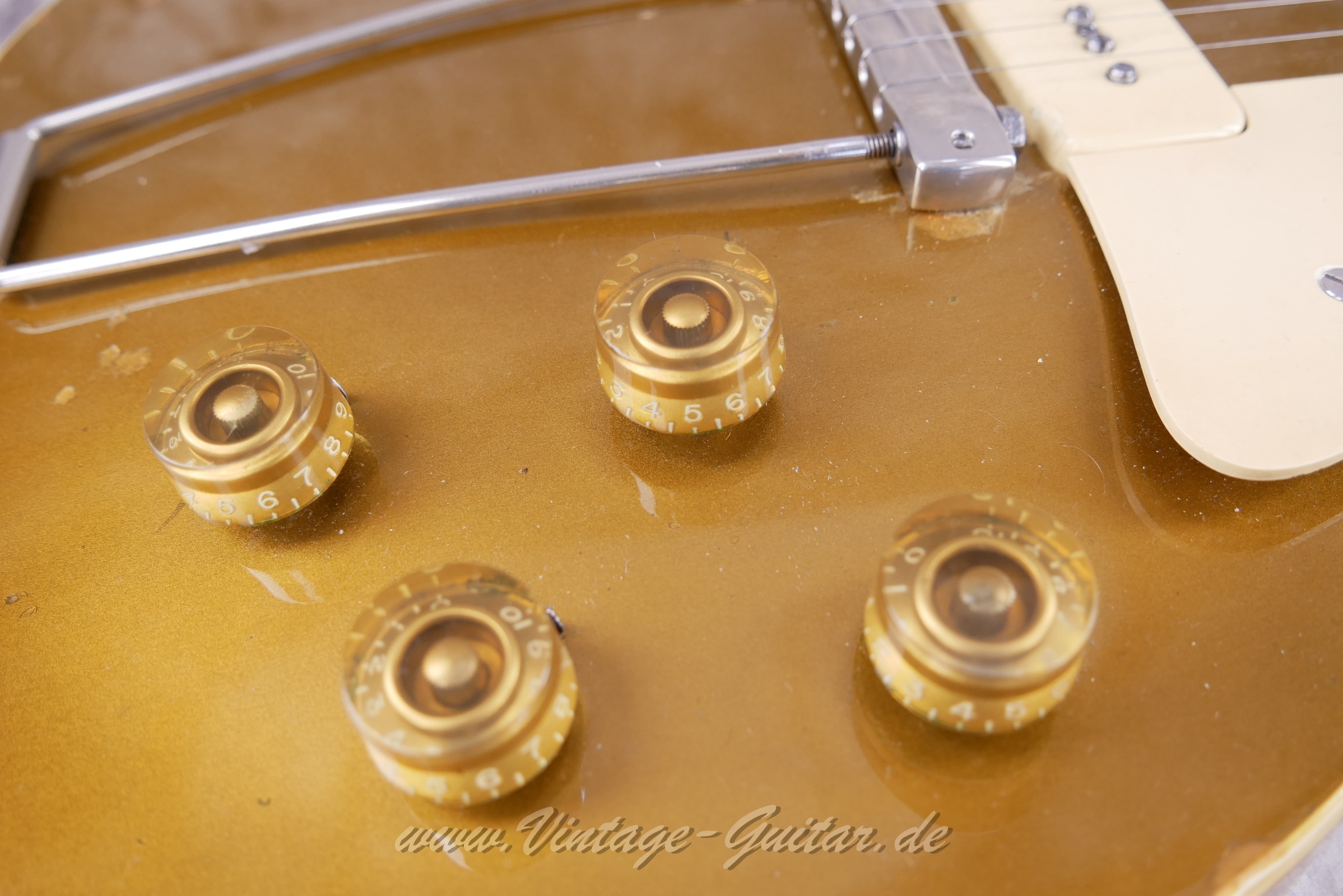 Gibson-Les-Paul-Goldtop-1953-021.JPG