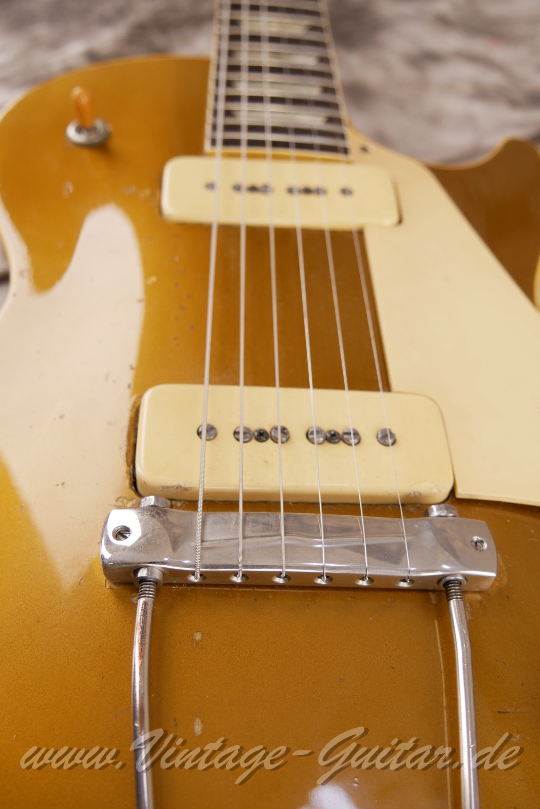 Gibson-Les-Paul-Goldtop-1953-024.JPG