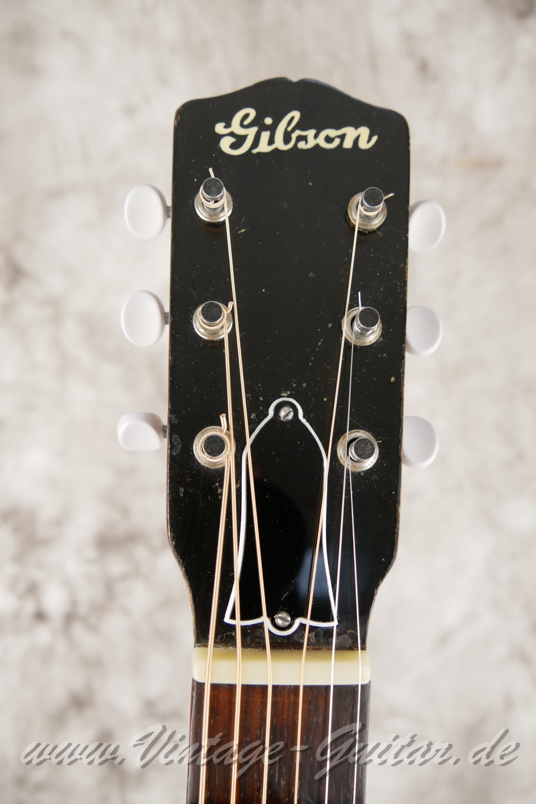 Gibson-J-35-1939-pre-war-005.JPG