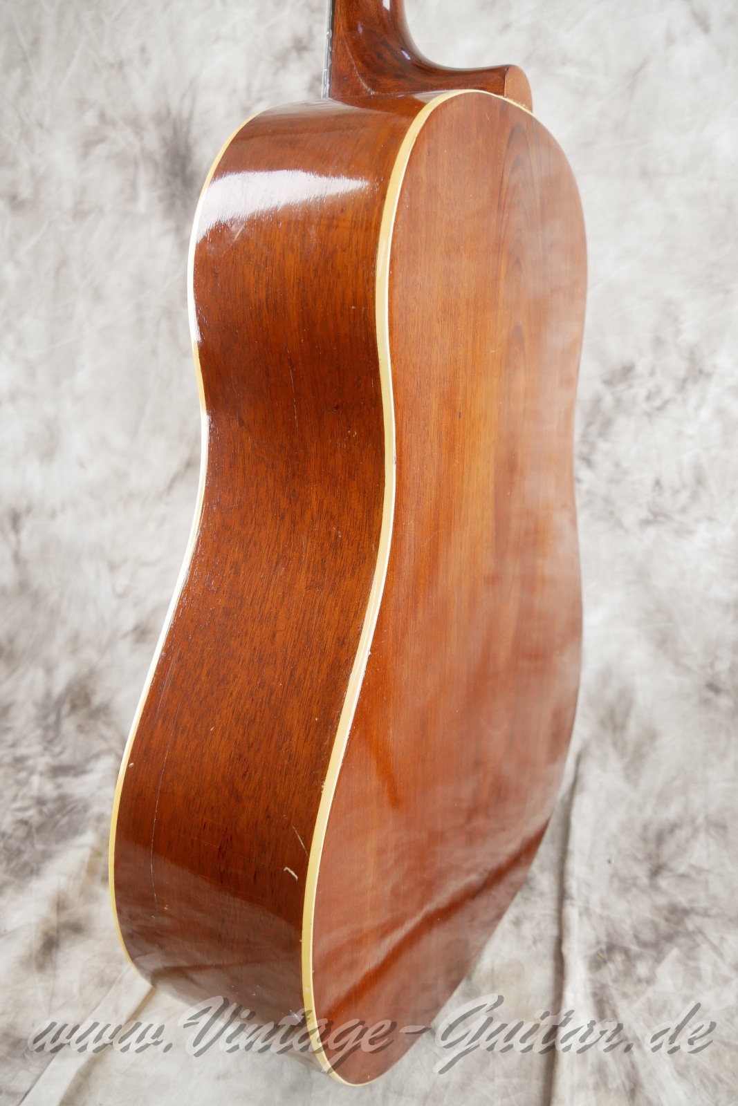 Gibson-J-35-1939-pre-war-011.JPG