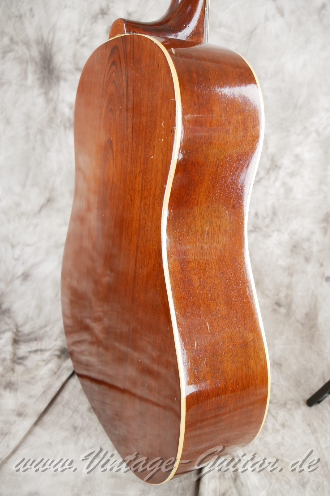 Gibson-J-35-1939-pre-war-012.JPG