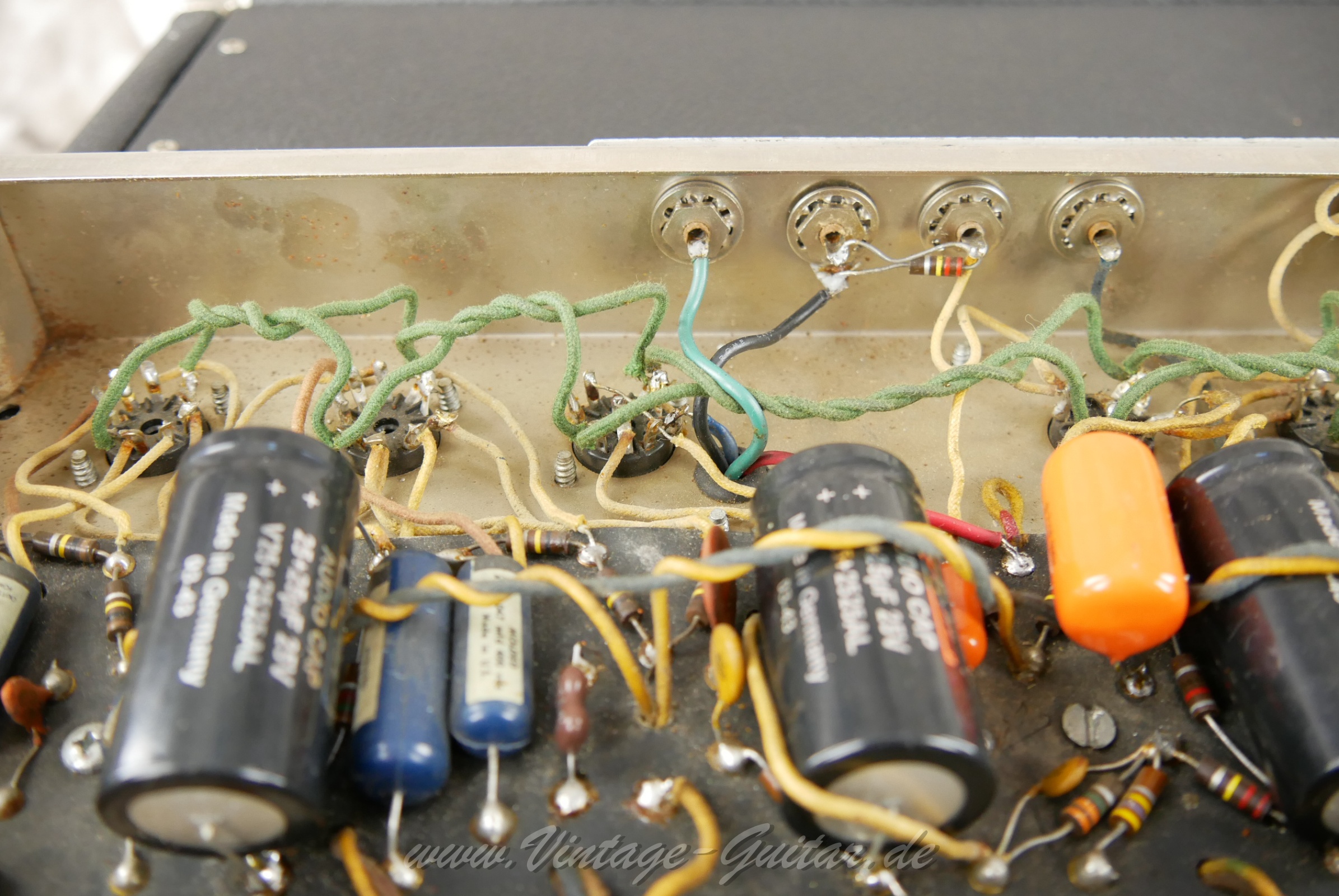 fender_deluxe_reverb_blackface_1965_usa-012.jpg