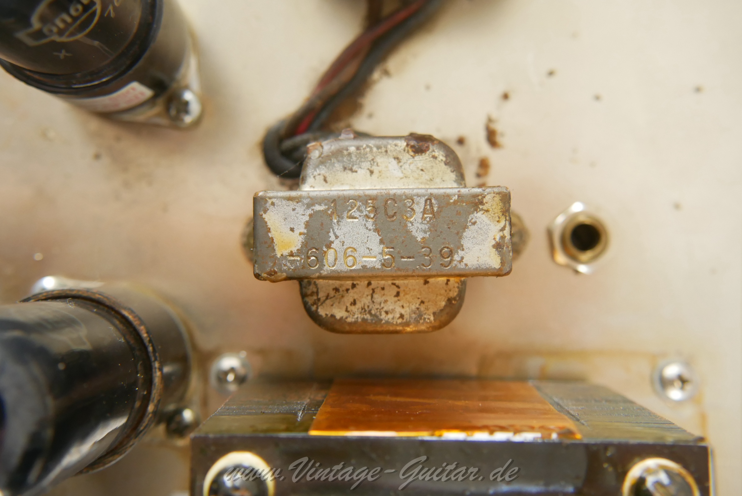 fender_deluxe_reverb_blackface_1965_usa-018.jpg