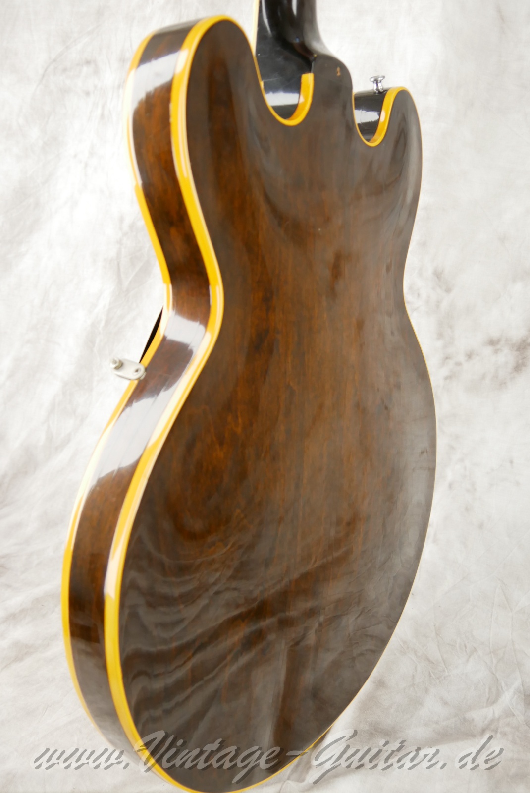 Gibson_es330td_cherryburst_usa_1959-011.jpg
