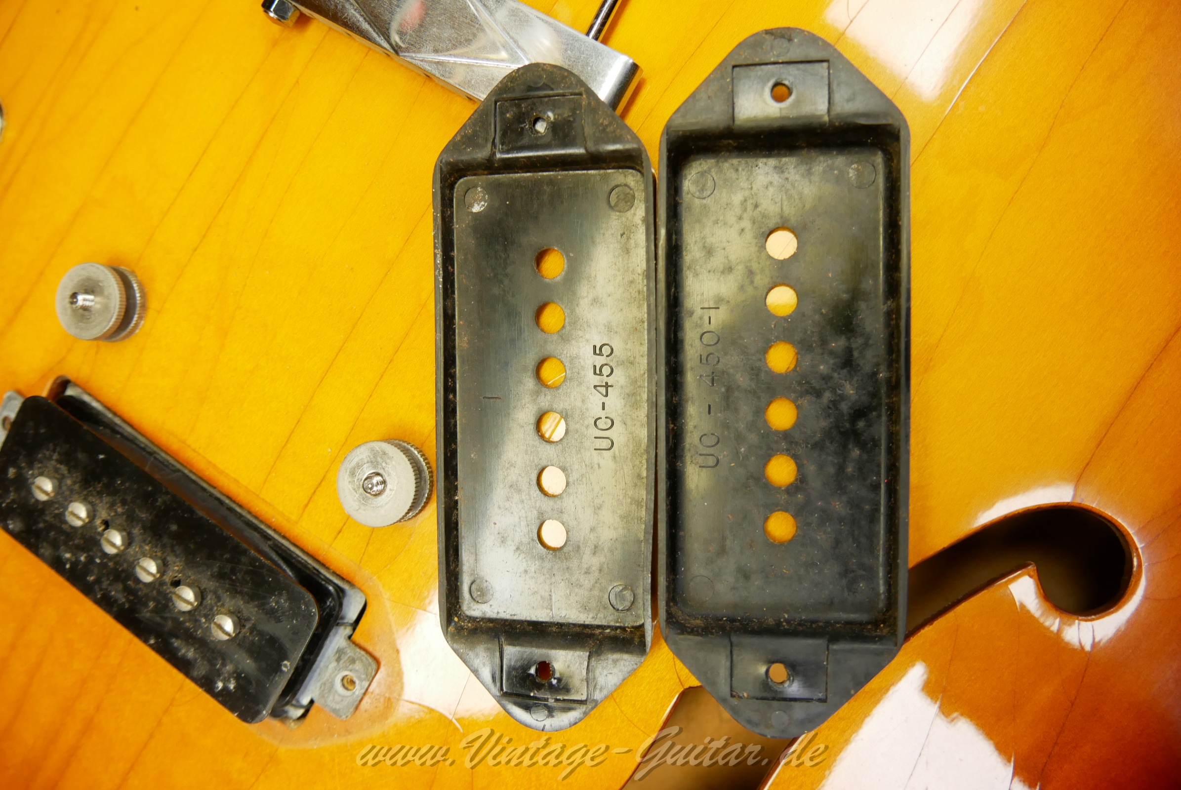 Gibson_es330td_cherryburst_usa_1959-026.jpg