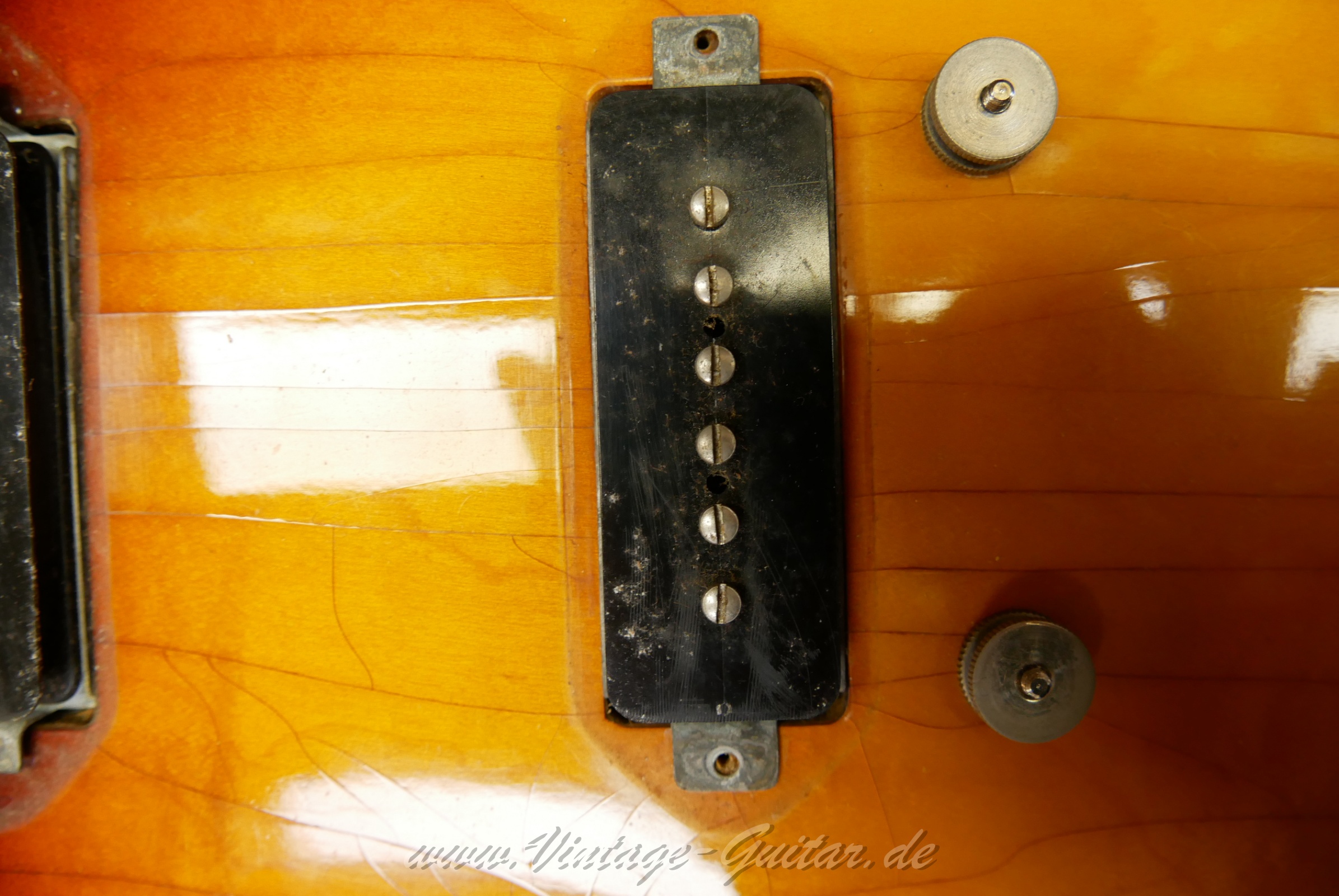 Gibson_es330td_cherryburst_usa_1959-027.jpg