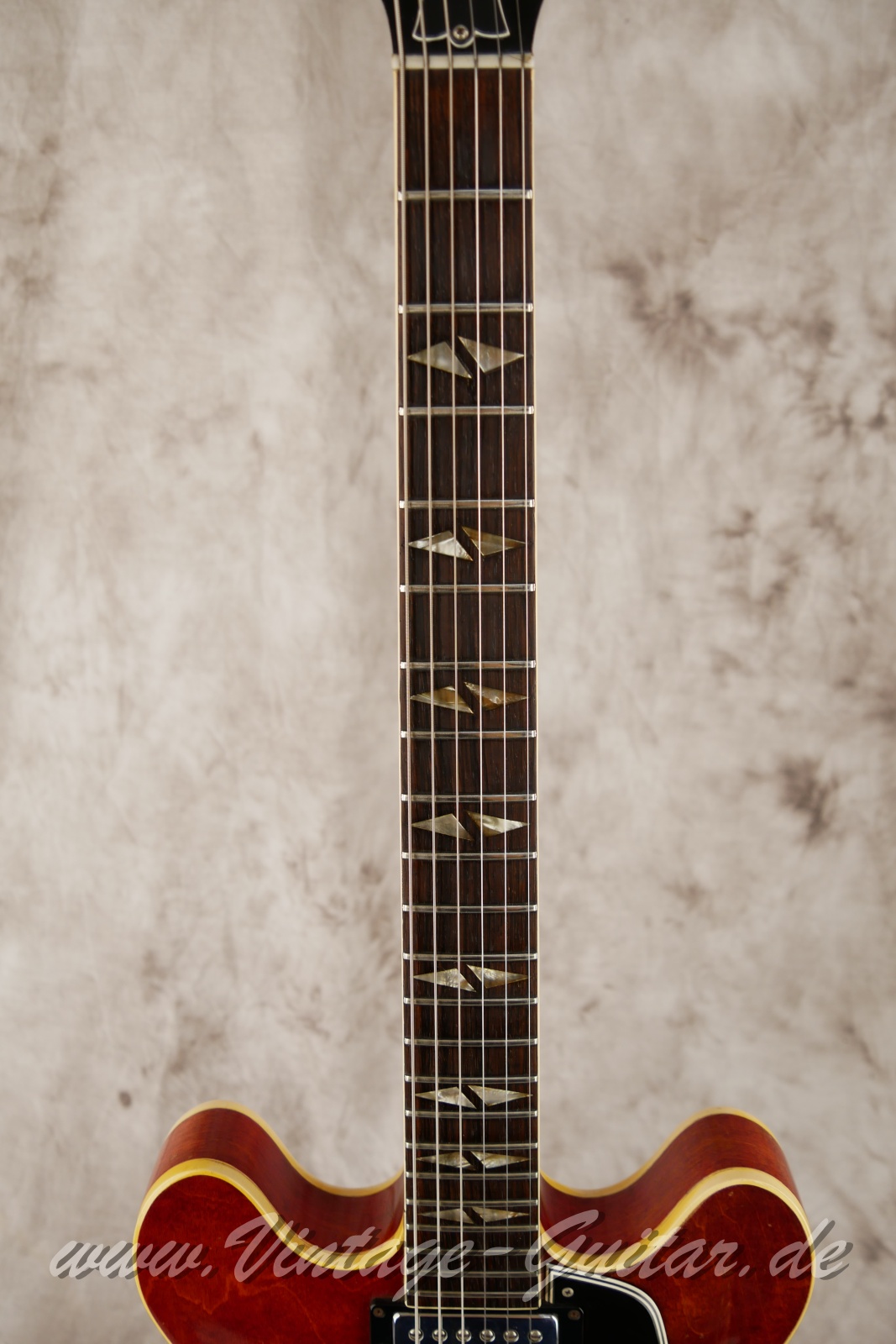 Gibson_Trini_Lopez_cherry_1965-005.JPG