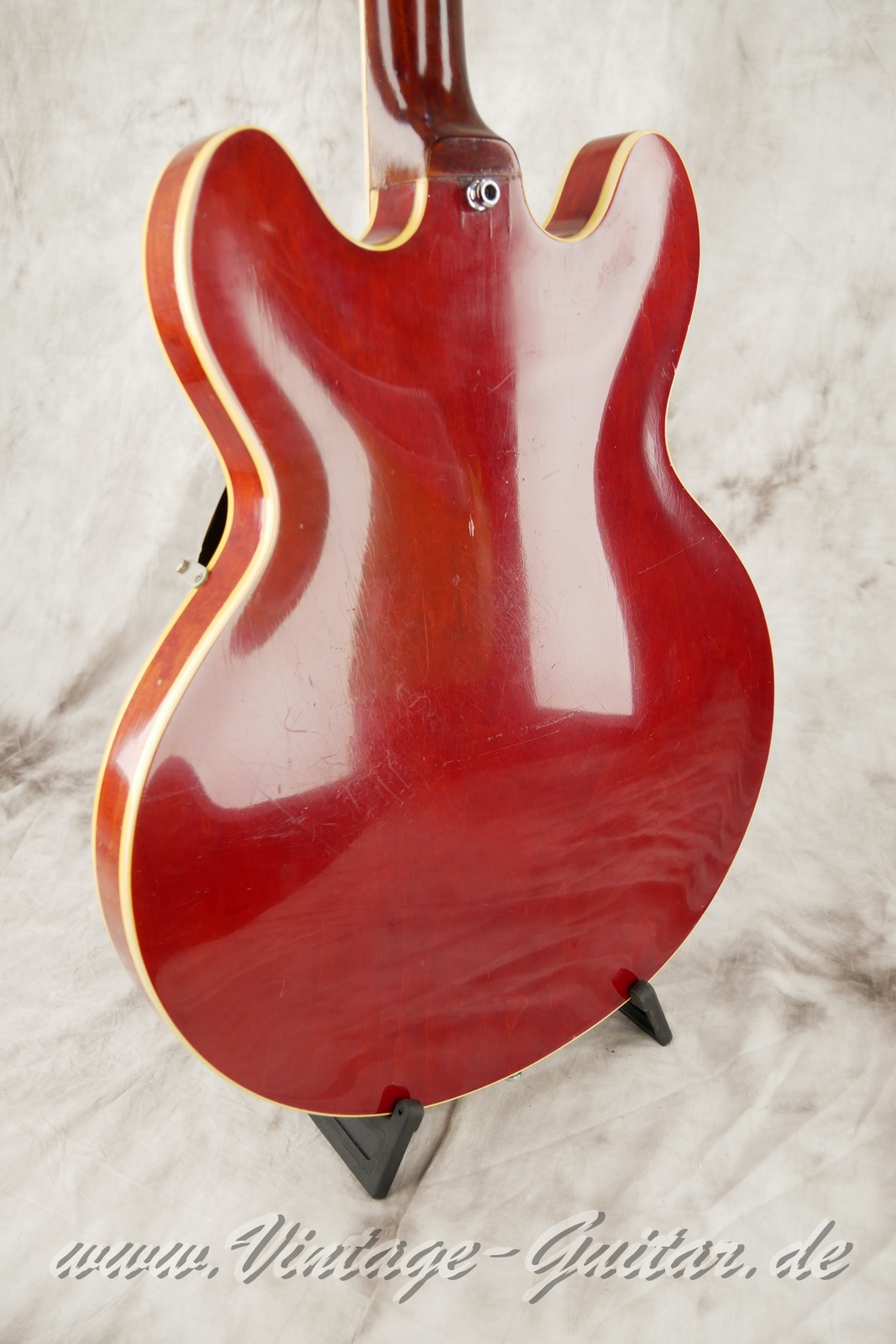 Gibson_Trini_Lopez_cherry_1965-011.JPG