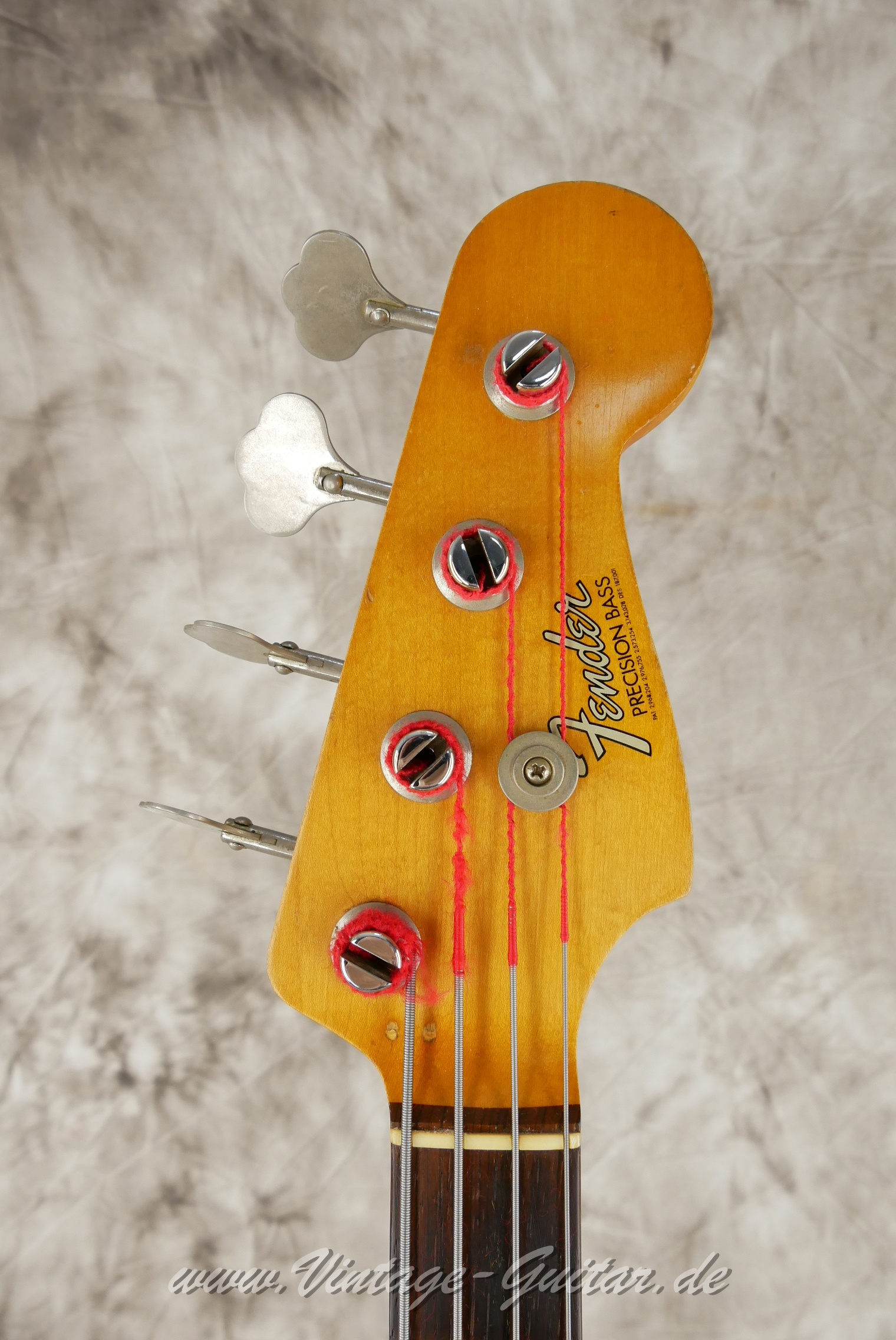 Fender_Precision_1965_CAR_USA005.JPG