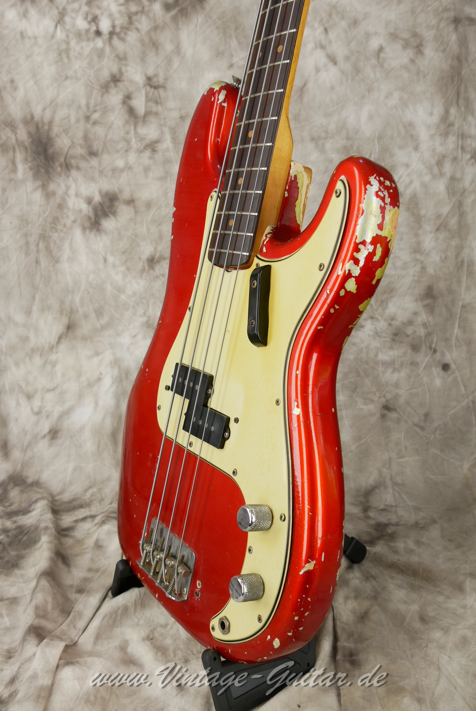 Fender_Precision_1965_CAR_USA010.JPG