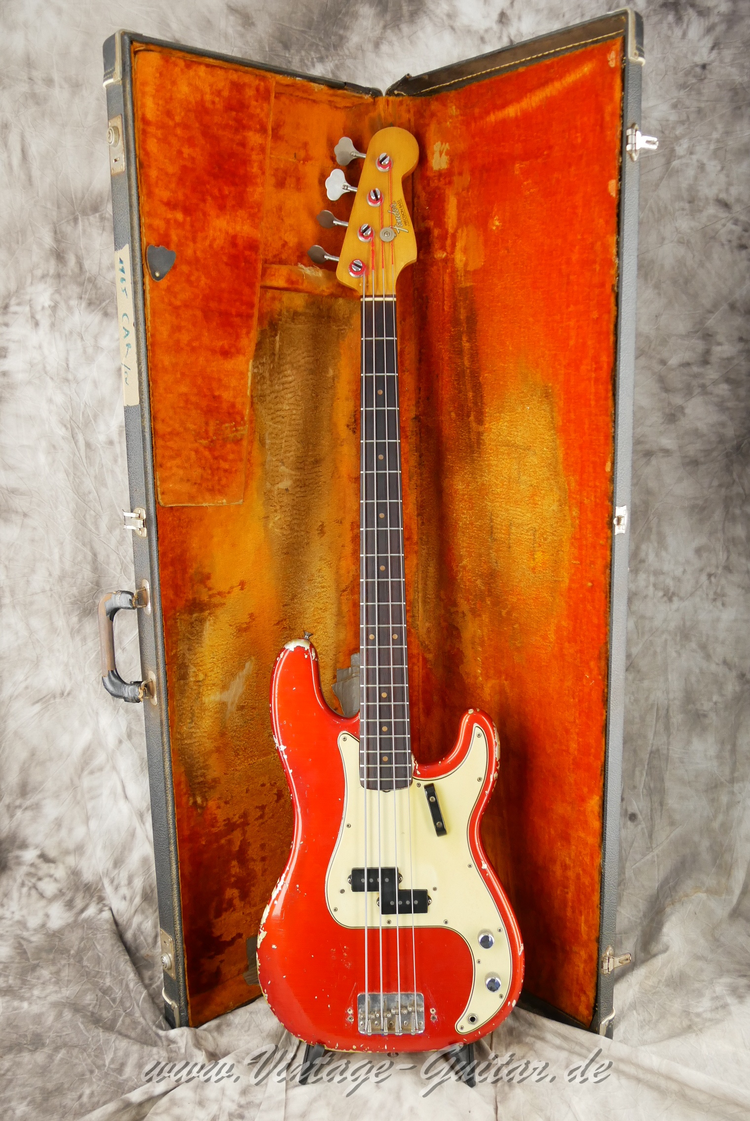 Fender_Precision_1965_CAR_USA013.JPG