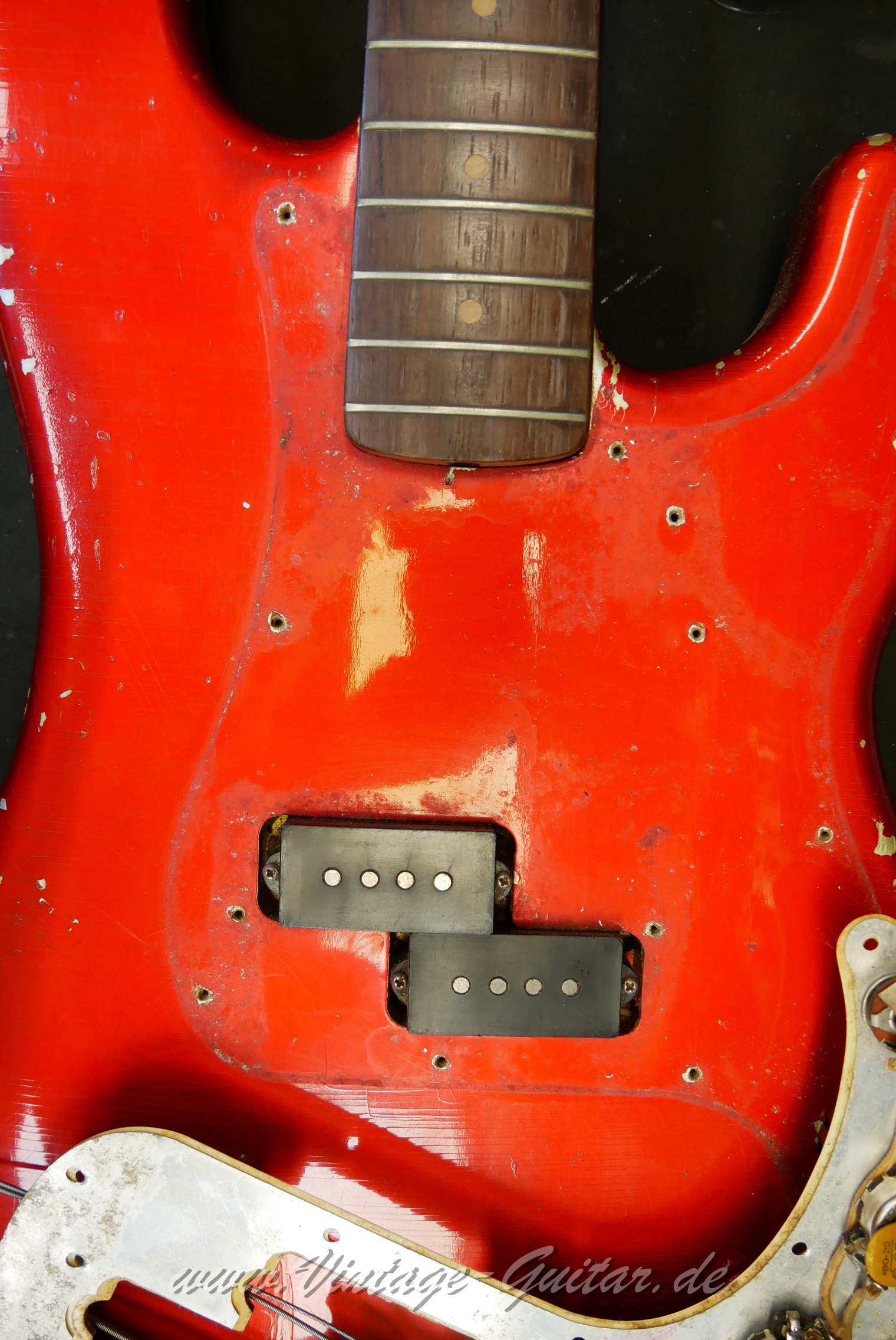 Fender_Precision_1965_CAR_USA016.JPG