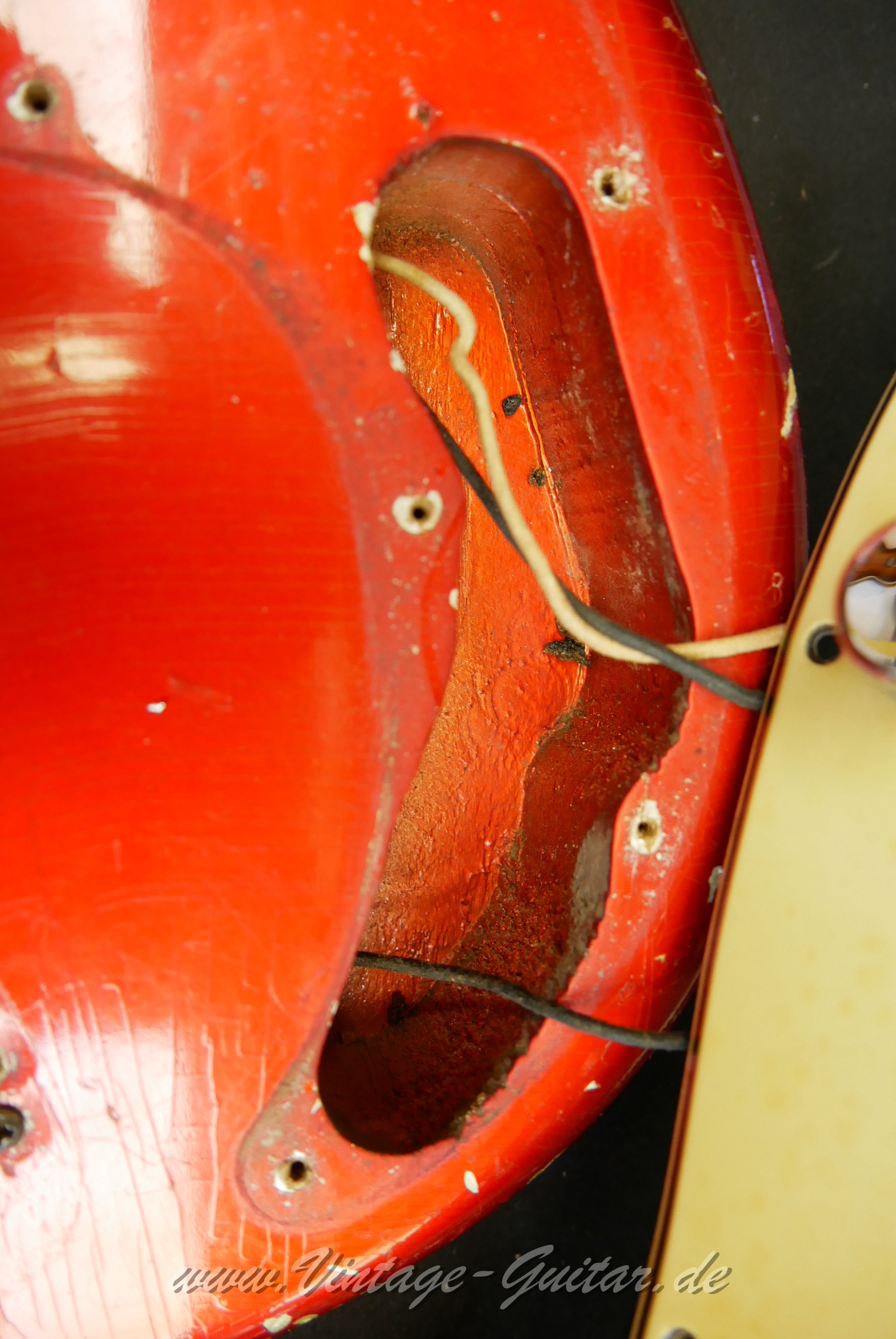Fender_Precision_1965_CAR_USA017.JPG