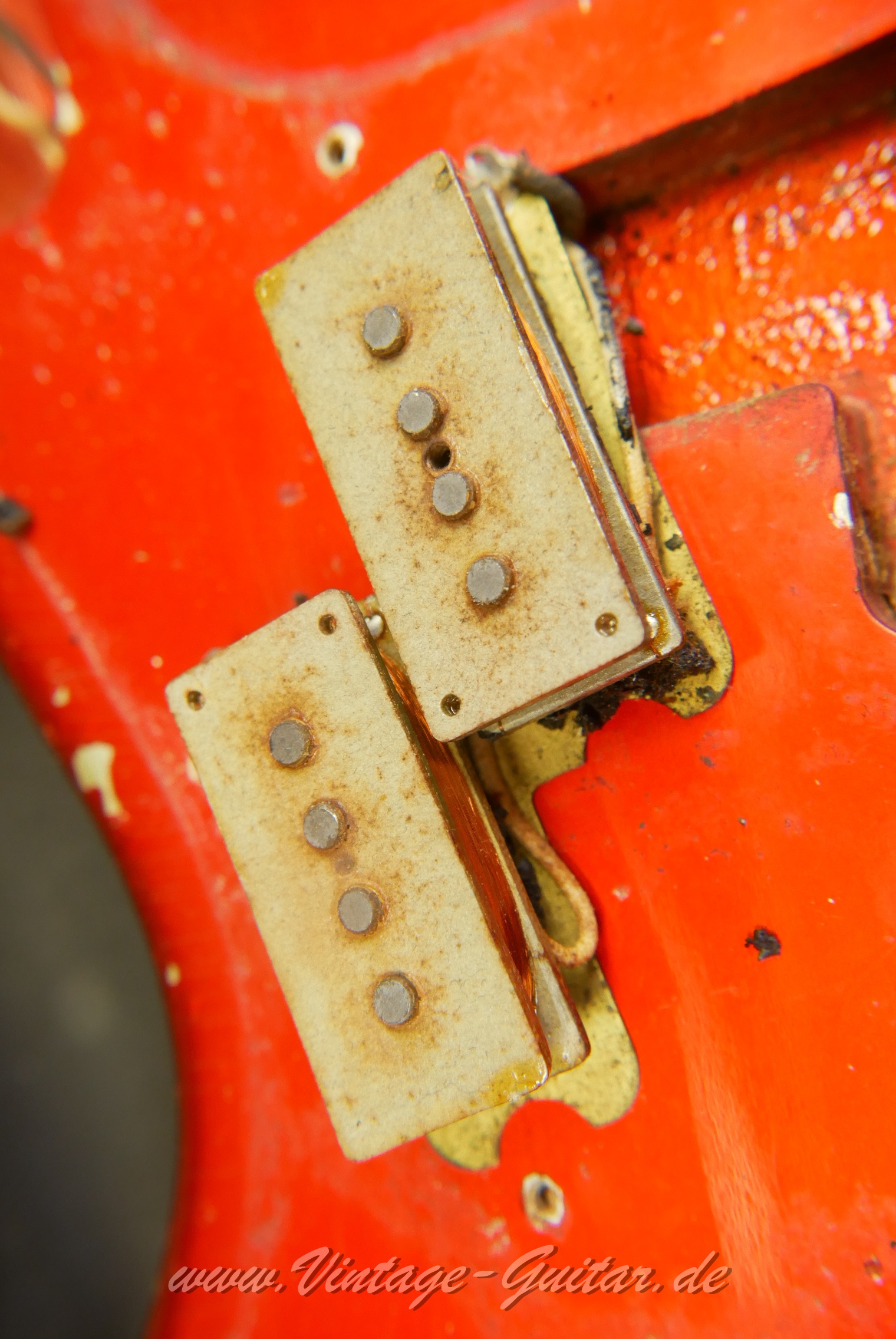 Fender_Precision_1965_CAR_USA020.JPG