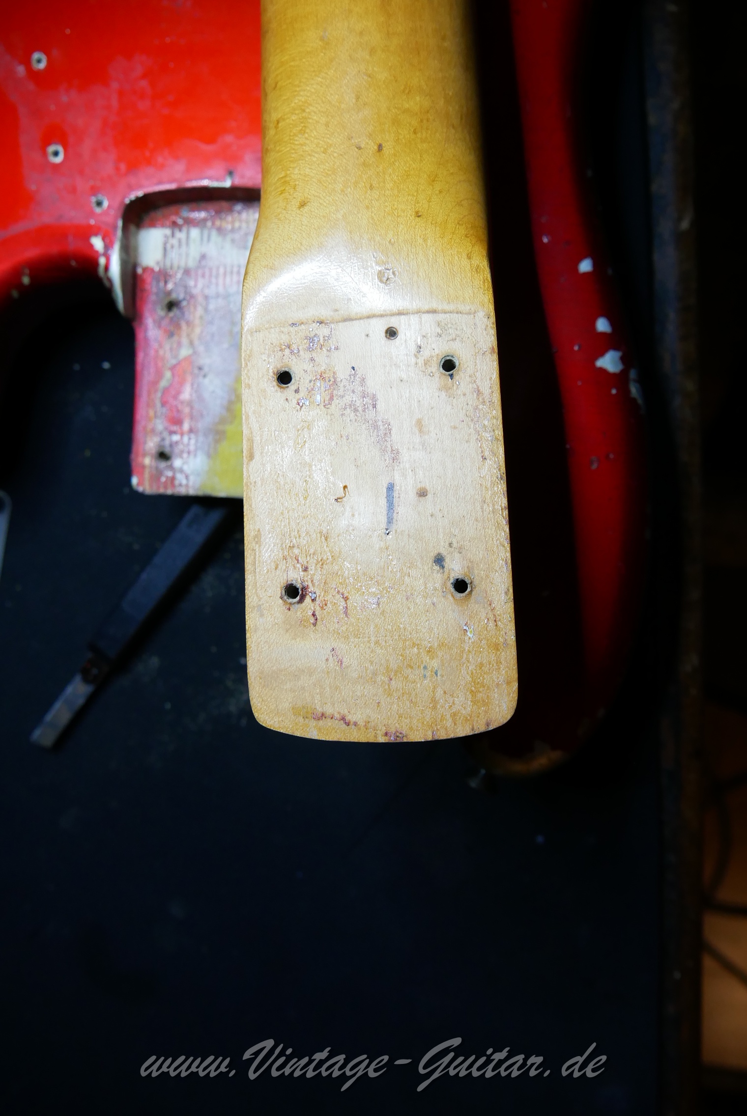 Fender_Precision_1965_CAR_USA023.JPG