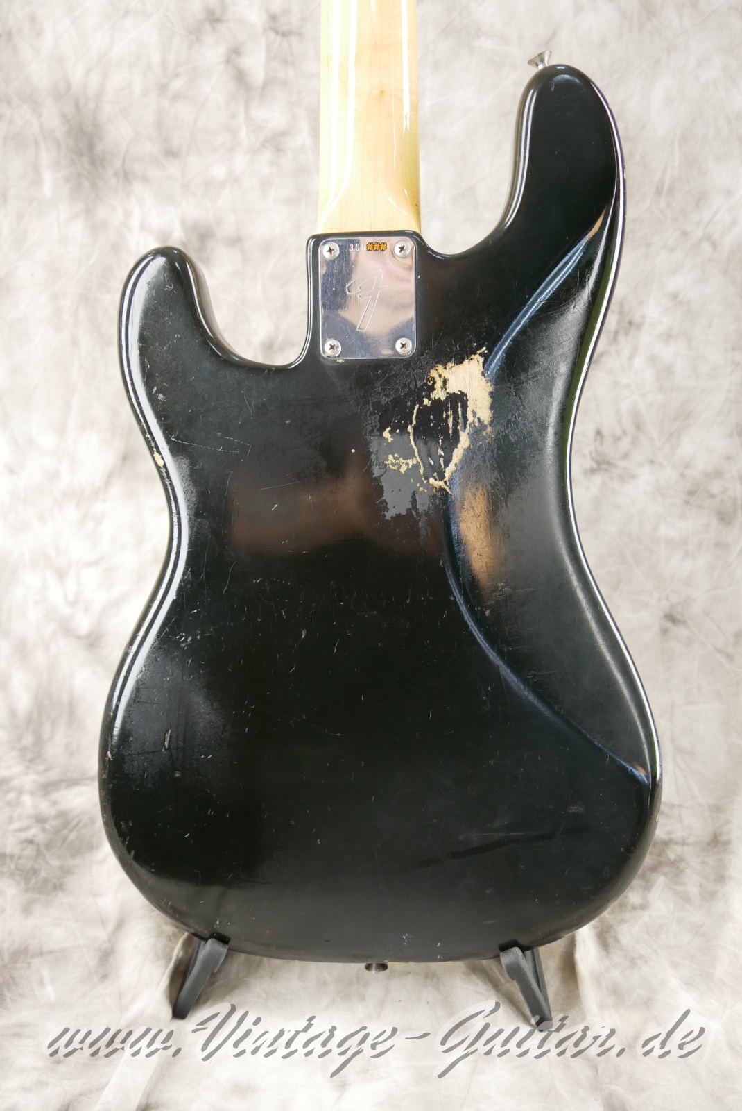Fender_Precision_1971_Black_USA004.JPG