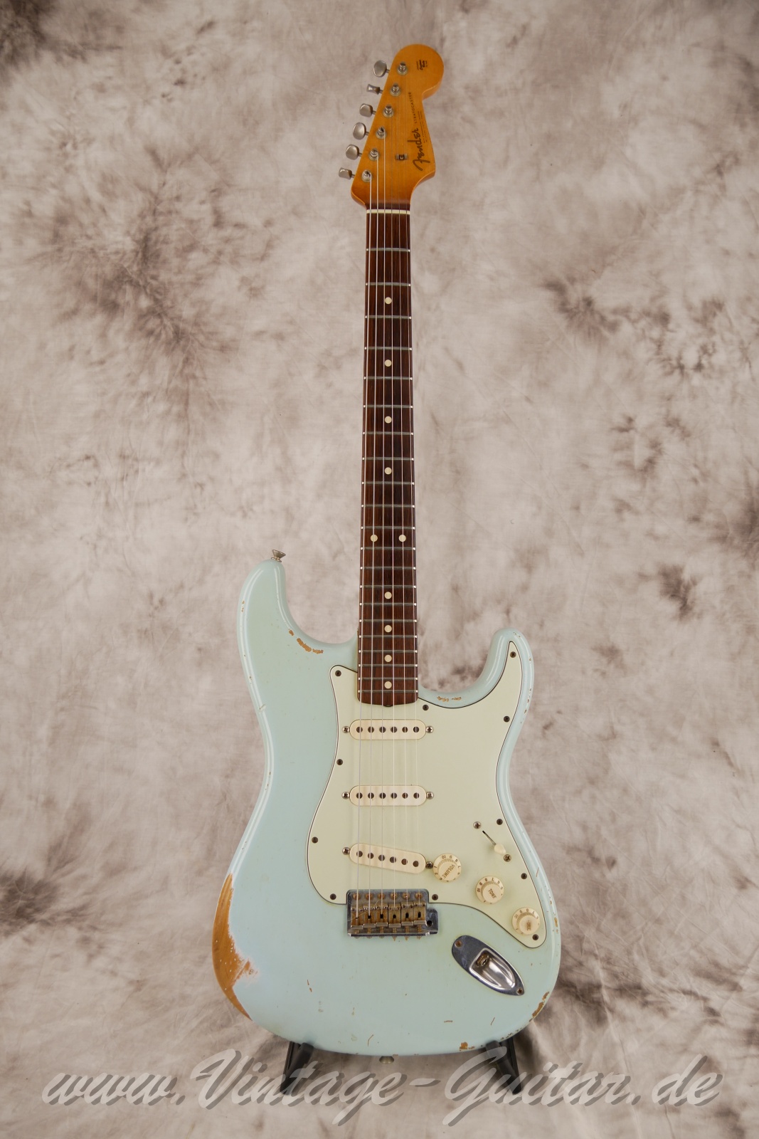 img/vintage/6470/fender_startocaster_john_Cruz_masterbuilt_62_sonicblue_usa_2008-020.jpg