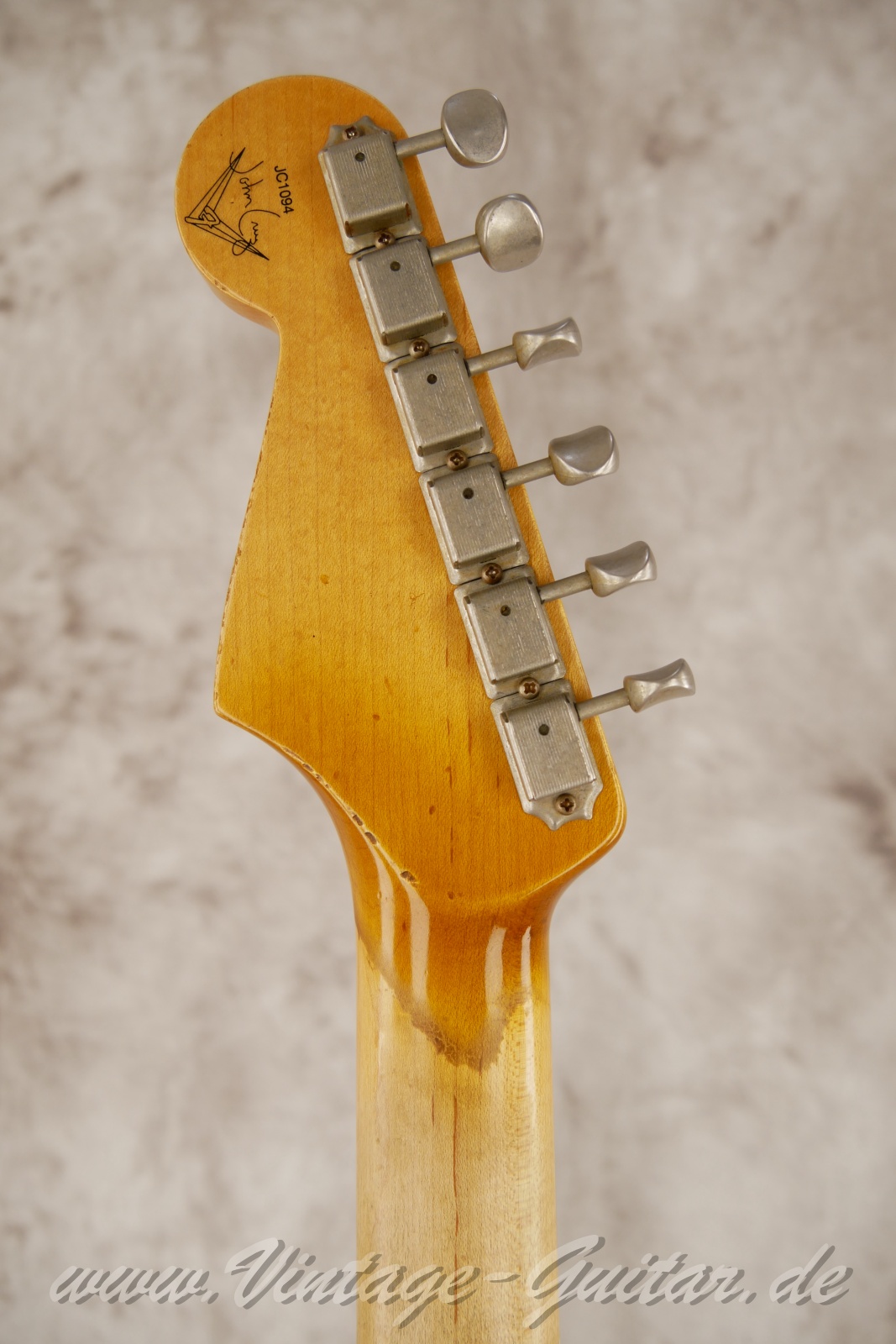 img/vintage/6470/fender_startocaster_john_Cruz_masterbuilt_62_sonicblue_usa_2008-023.jpg
