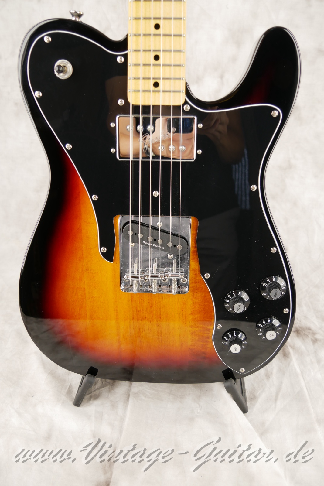 Squier_Telecaster_Coustom_70s_Classic_Vibe_2017-003.JPG