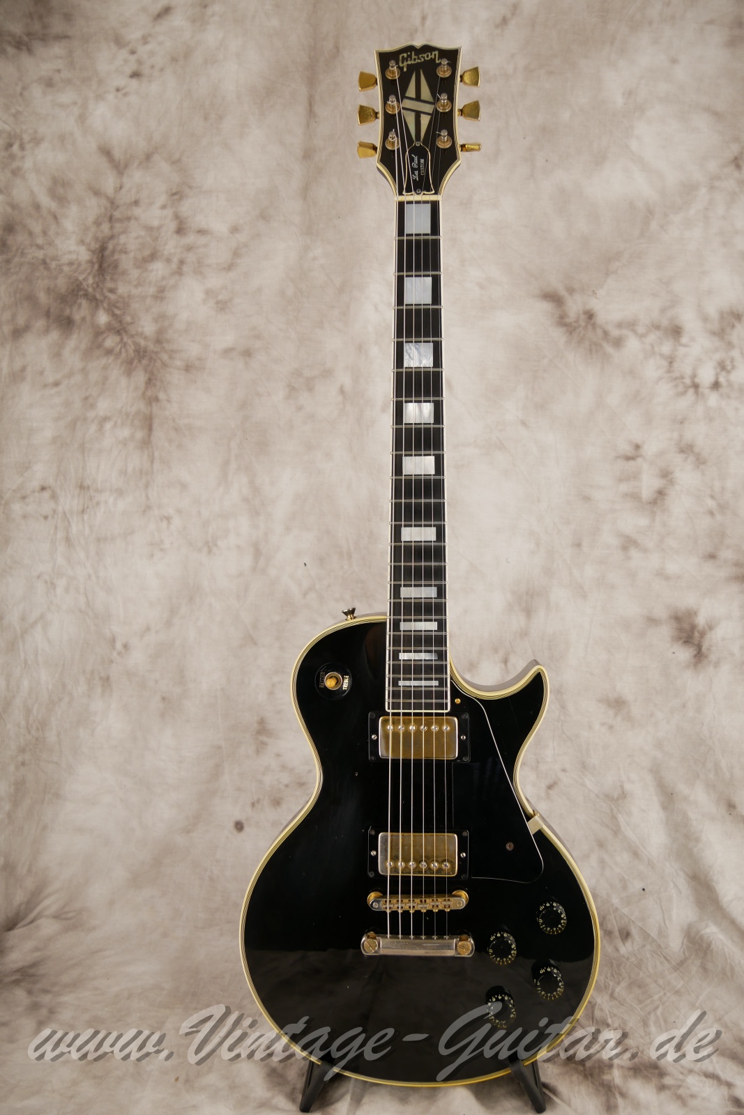 Gibson-Les-Paul-Custom-1979-black-001.JPG