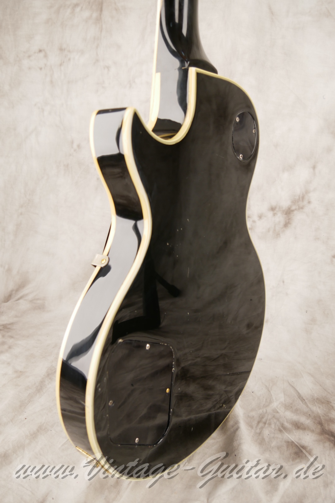 Gibson-Les-Paul-Custom-1979-black-010.JPG