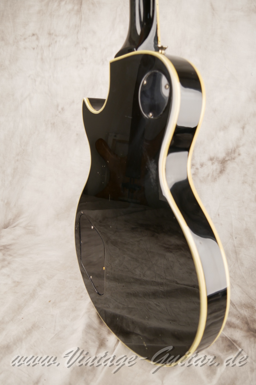 Gibson-Les-Paul-Custom-1979-black-011.JPG