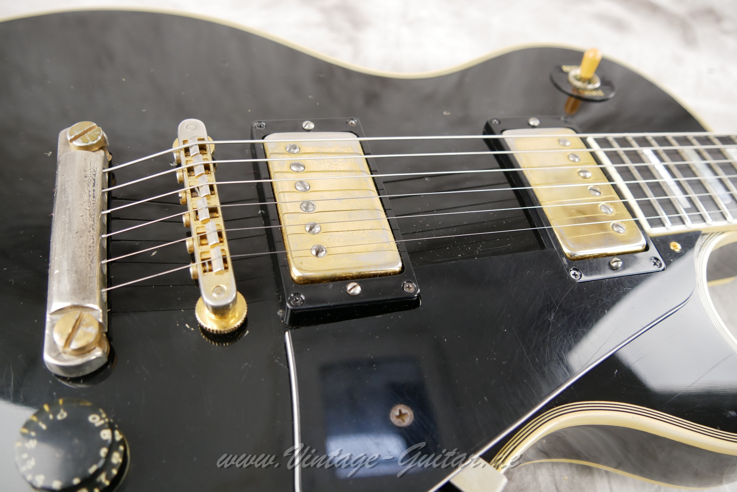 Gibson-Les-Paul-Custom-1979-black-022.JPG