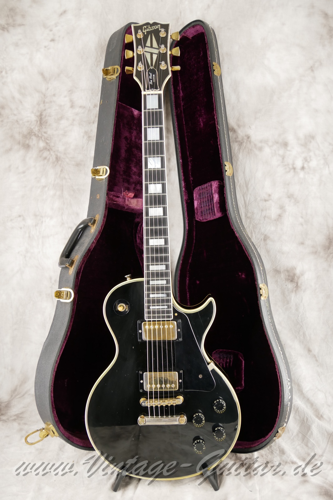 Gibson-Les-Paul-Custom-1979-black-023.JPG
