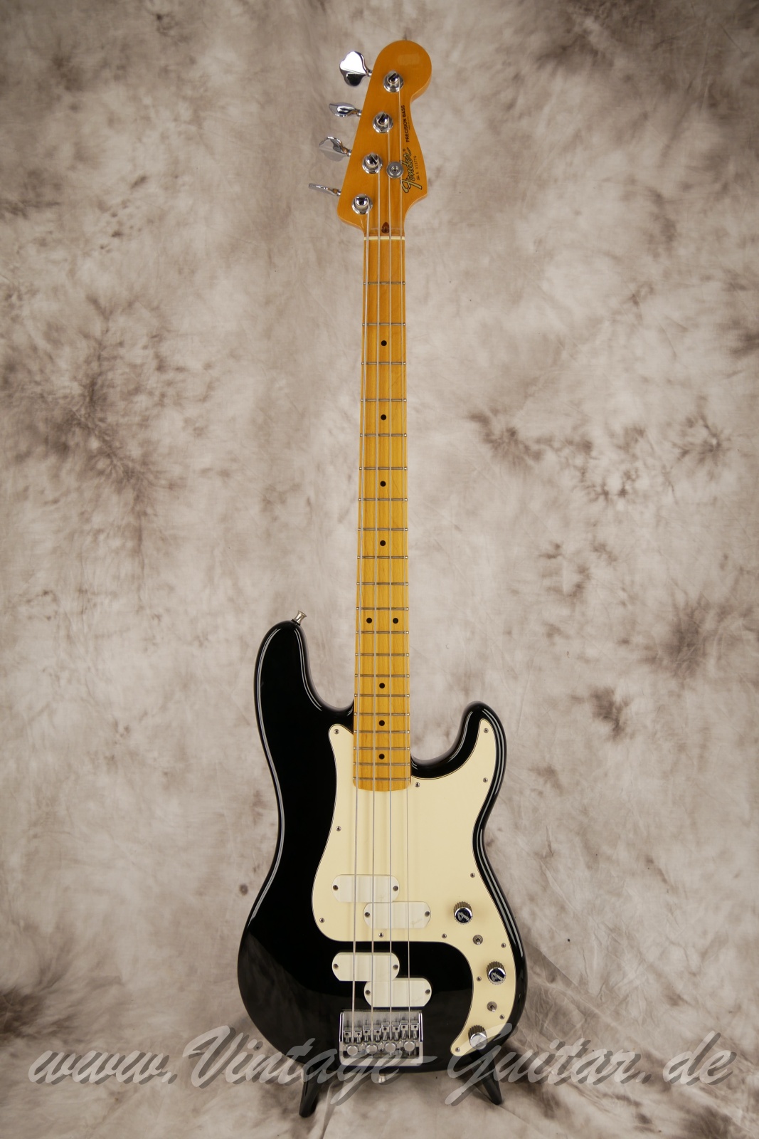 Fender-Precision-Elite-II-1983-black-001.JPG