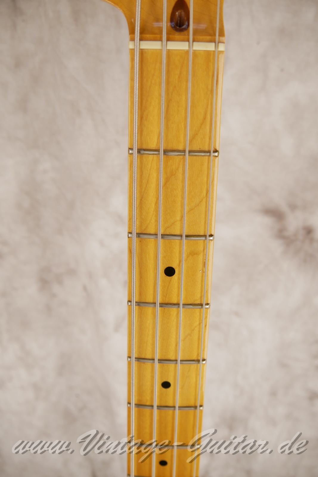 Fender-Precision-Elite-II-1983-black-007.JPG