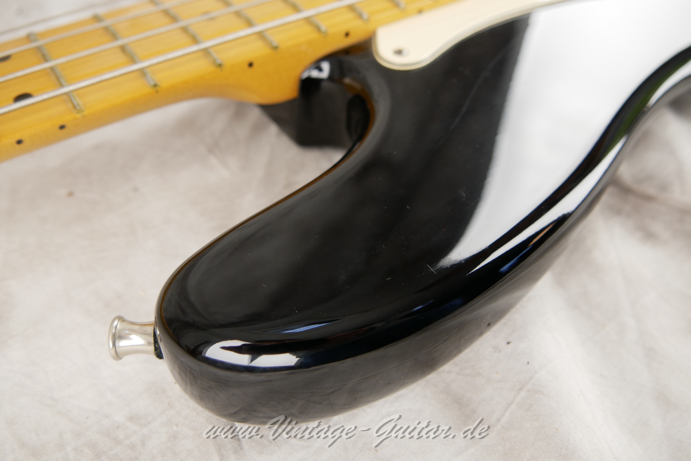 Fender-Precision-Elite-II-1983-black-016.JPG