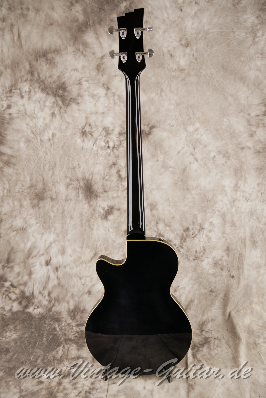 Duesenberg_Starplayer_Bass_2007-002.JPG