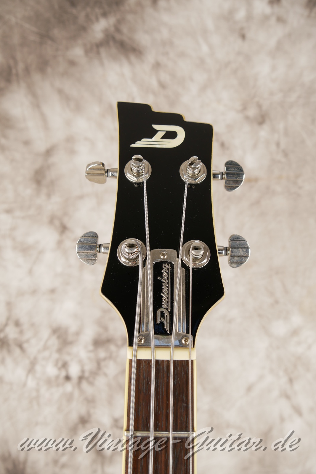 Duesenberg_Starplayer_Bass_2007-003.JPG