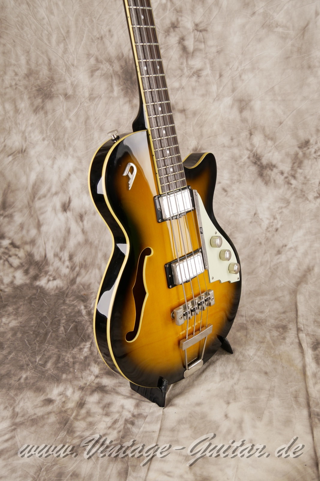 Duesenberg_Starplayer_Bass_2007-006.JPG