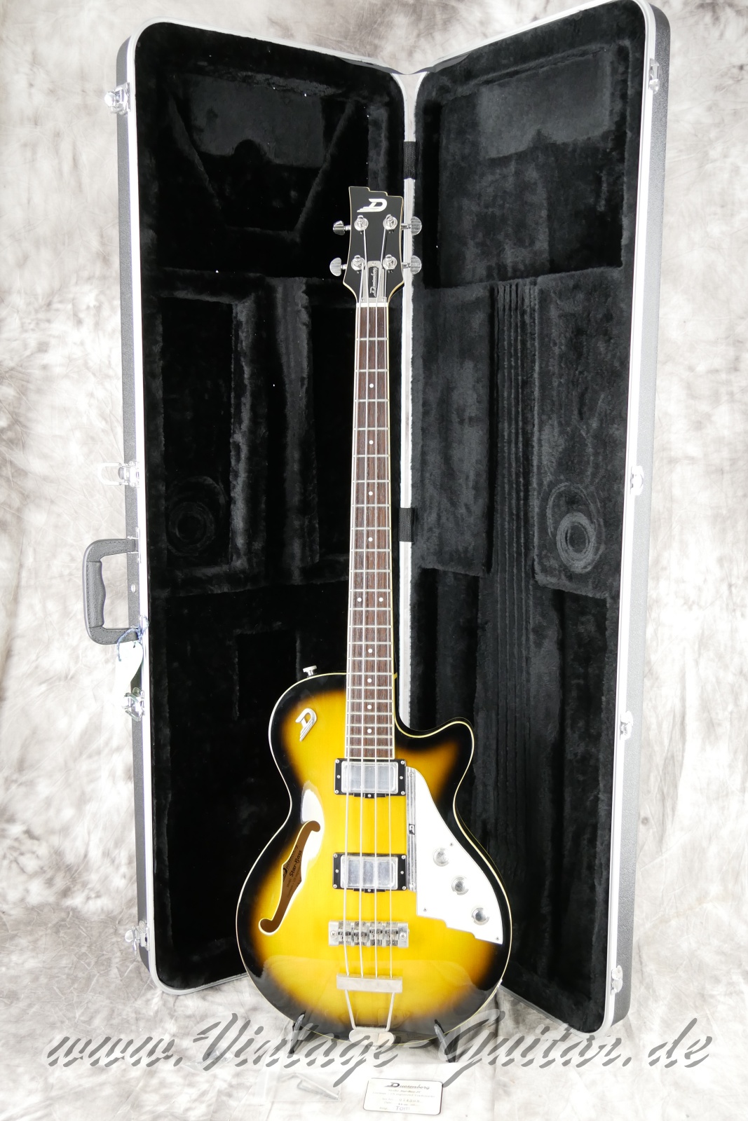 Duesenberg_Starplayer_Bass_2007-010.JPG