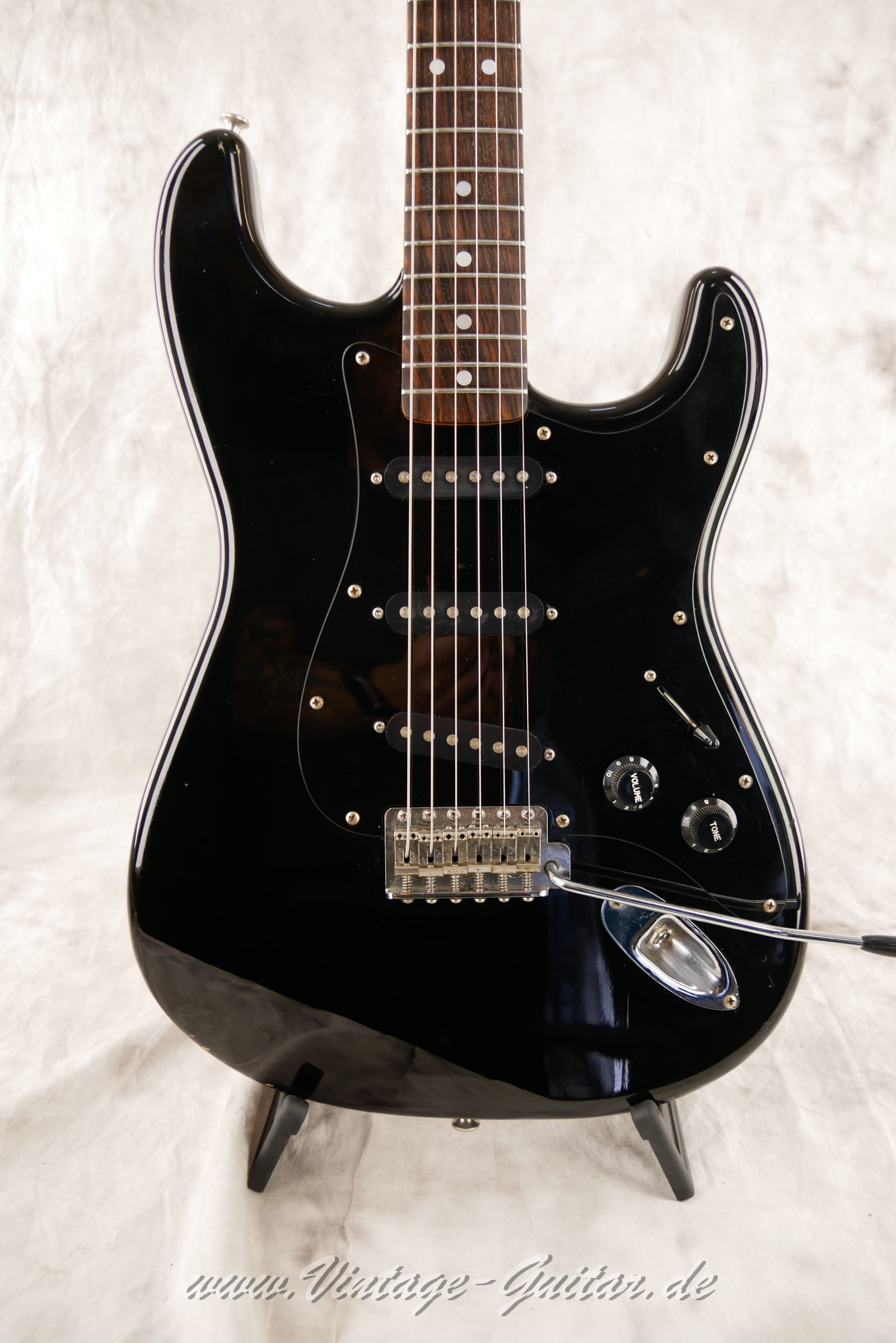 Tokai_Stratocaster_Black_Japan_1990003.JPG