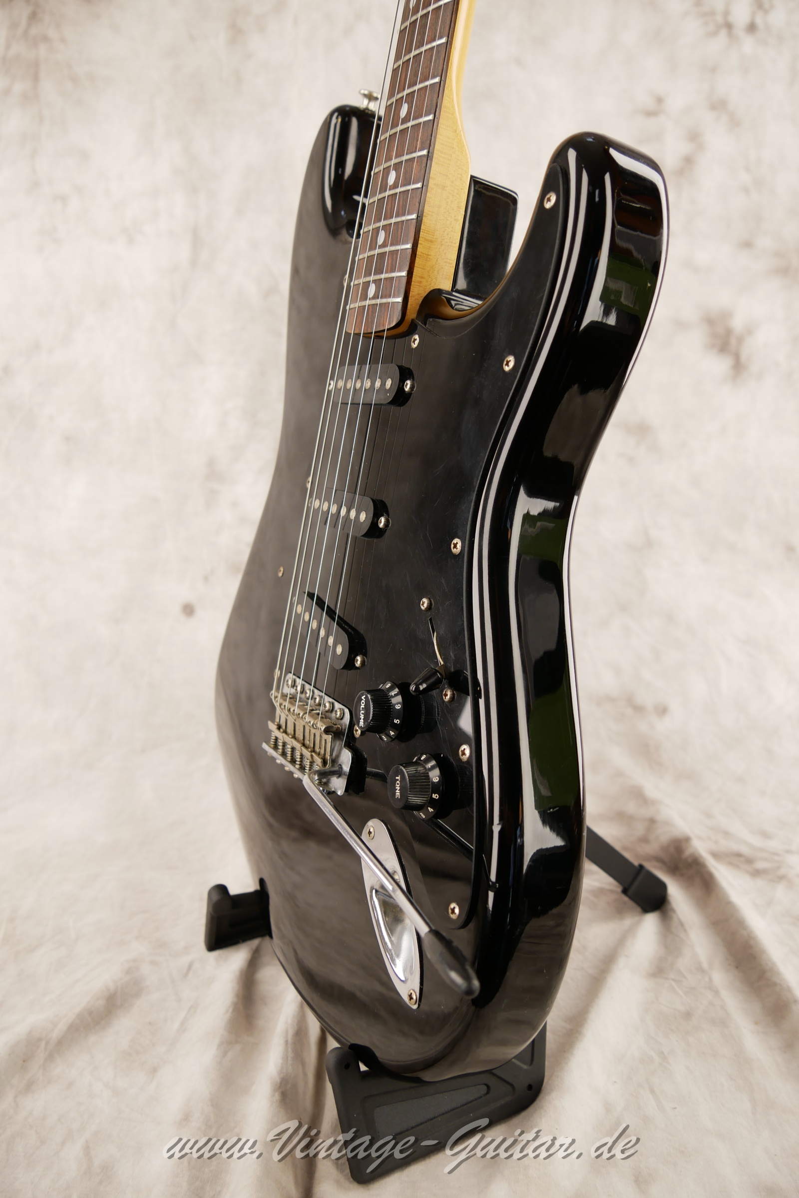 Tokai_Stratocaster_Black_Japan_1990009.JPG