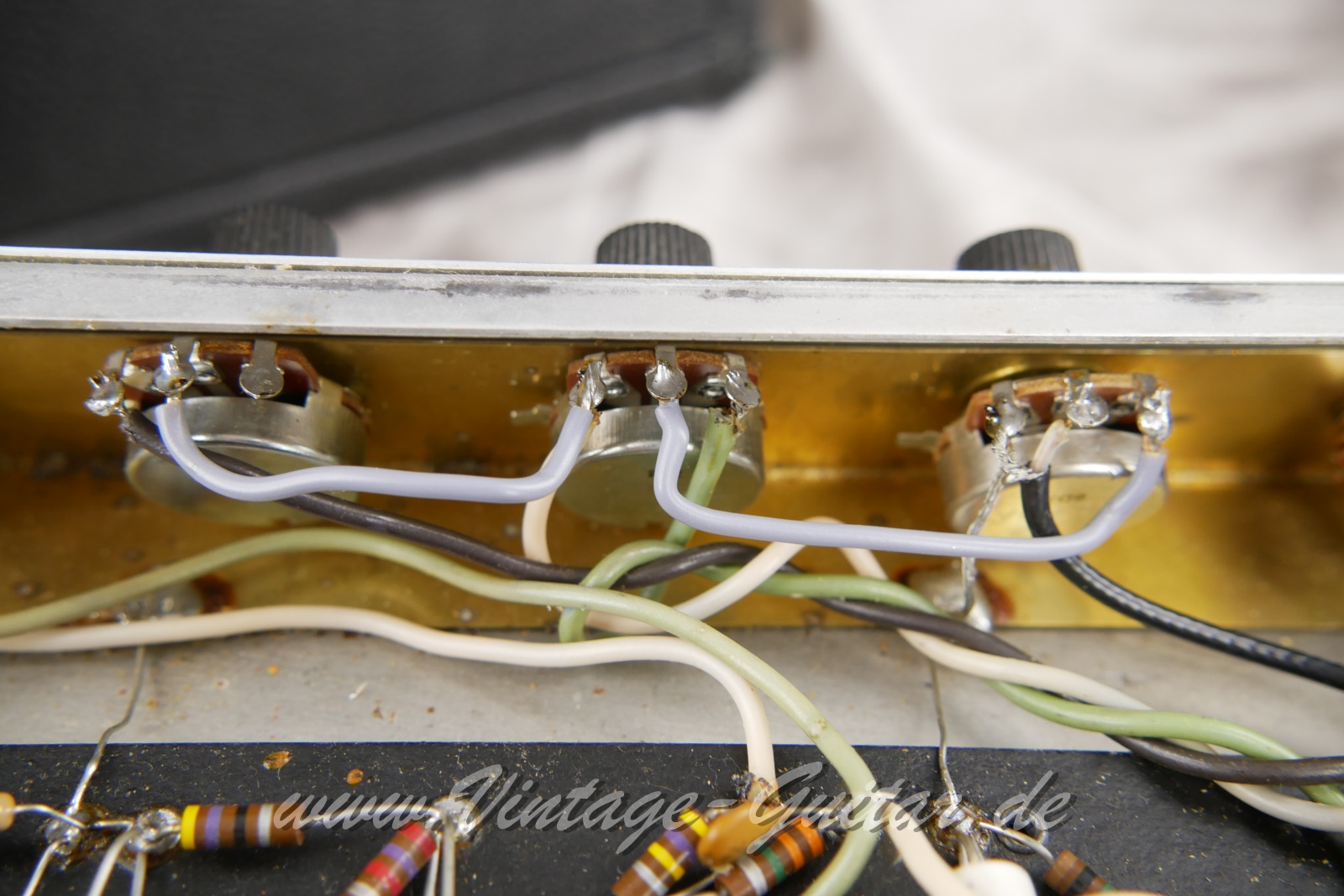 Fender_Princeton_Reverb_silverface_1974-021.JPG