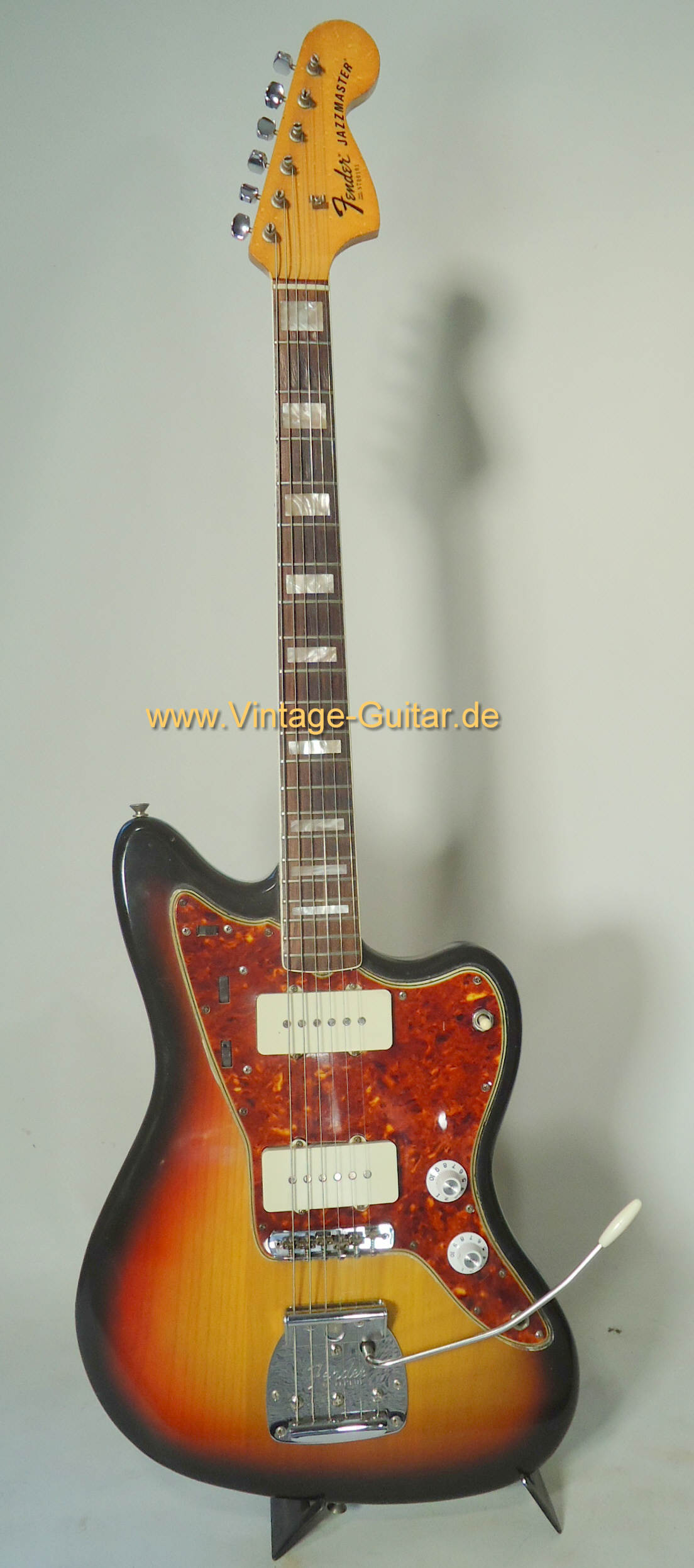 Fender-Jazzmaster-sb-1977-a.jpg