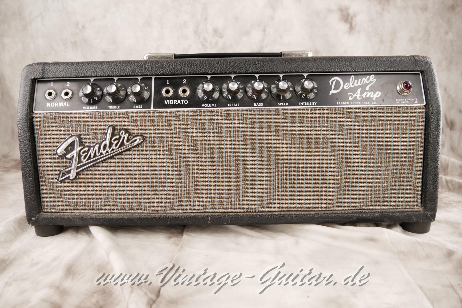 Fender_Deluxe_Amp_converted_to_head_blackface_1964-001.JPG