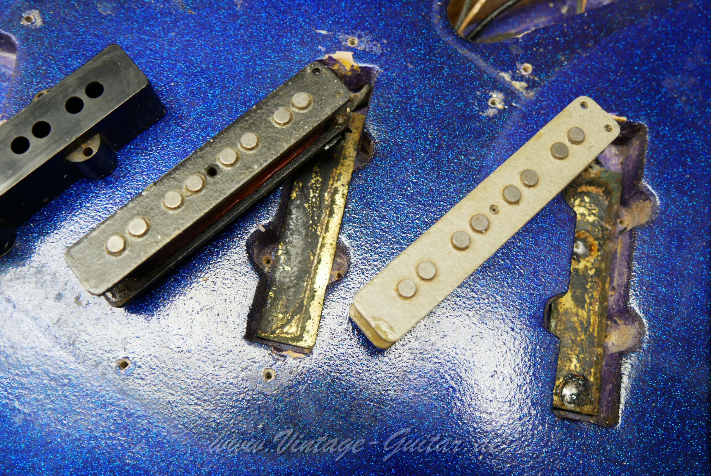 Fender-Jazz-Bass-1964-Blue-014.JPG