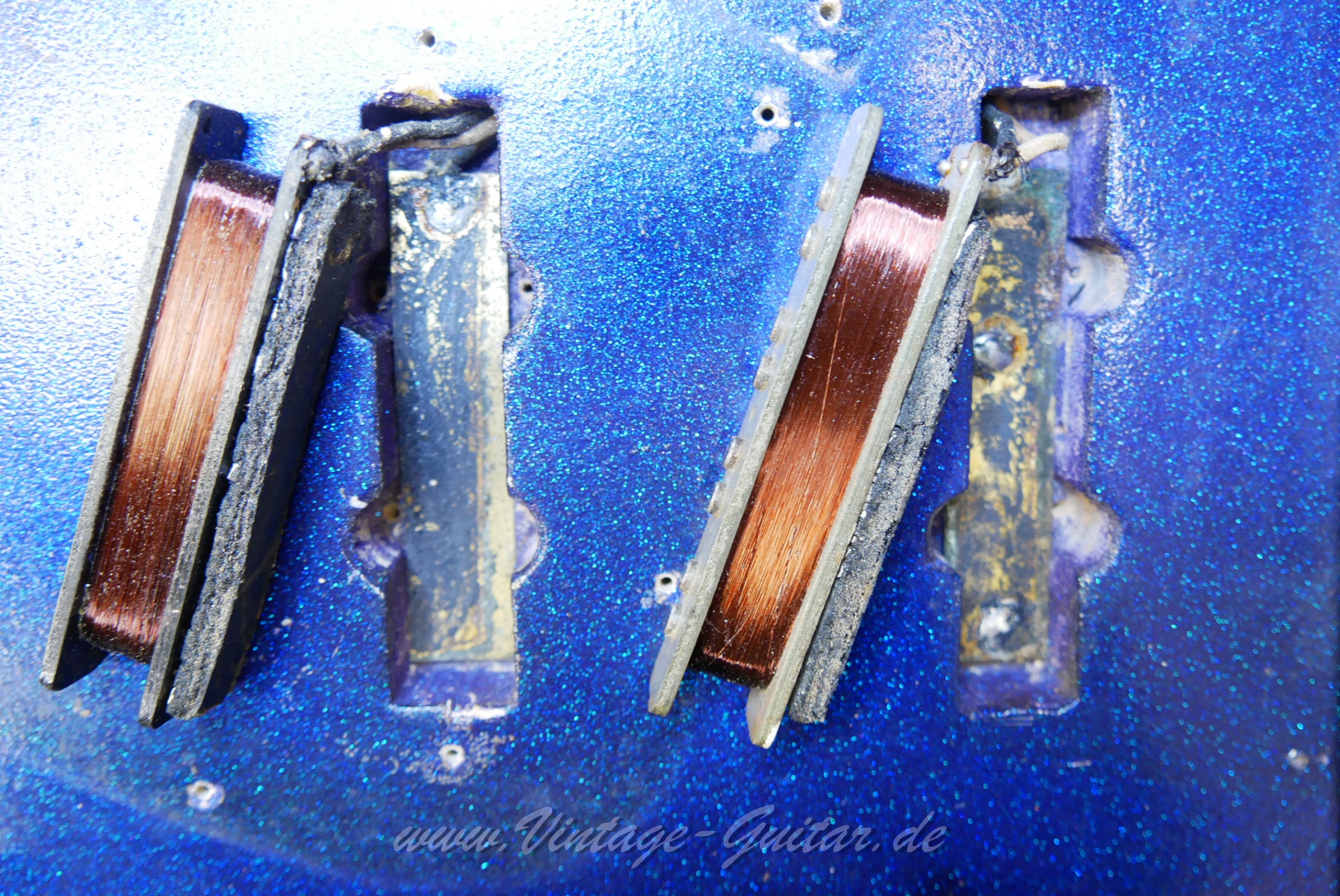 Fender-Jazz-Bass-1964-Blue-015.JPG