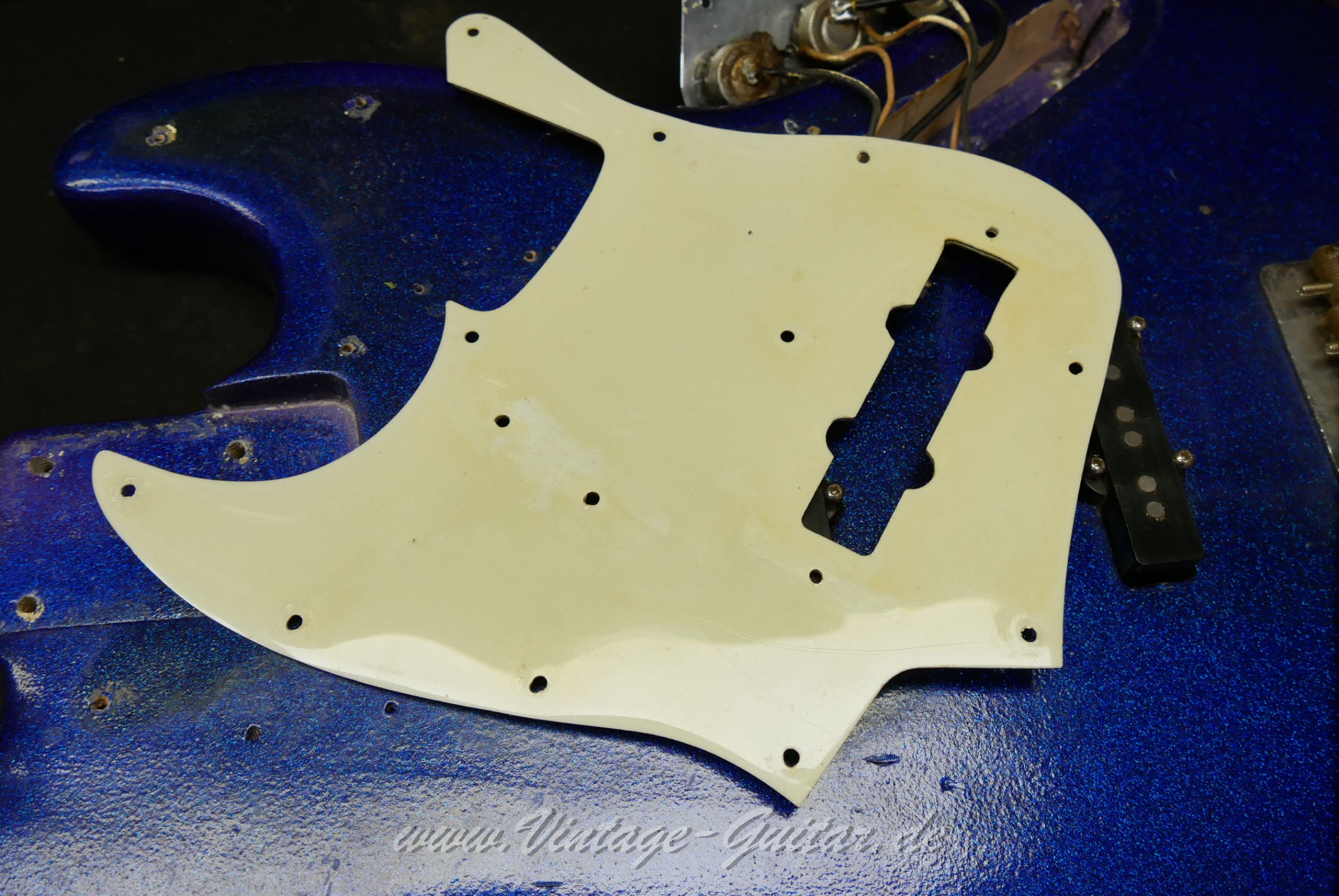 Fender-Jazz-Bass-1964-Blue-016.JPG