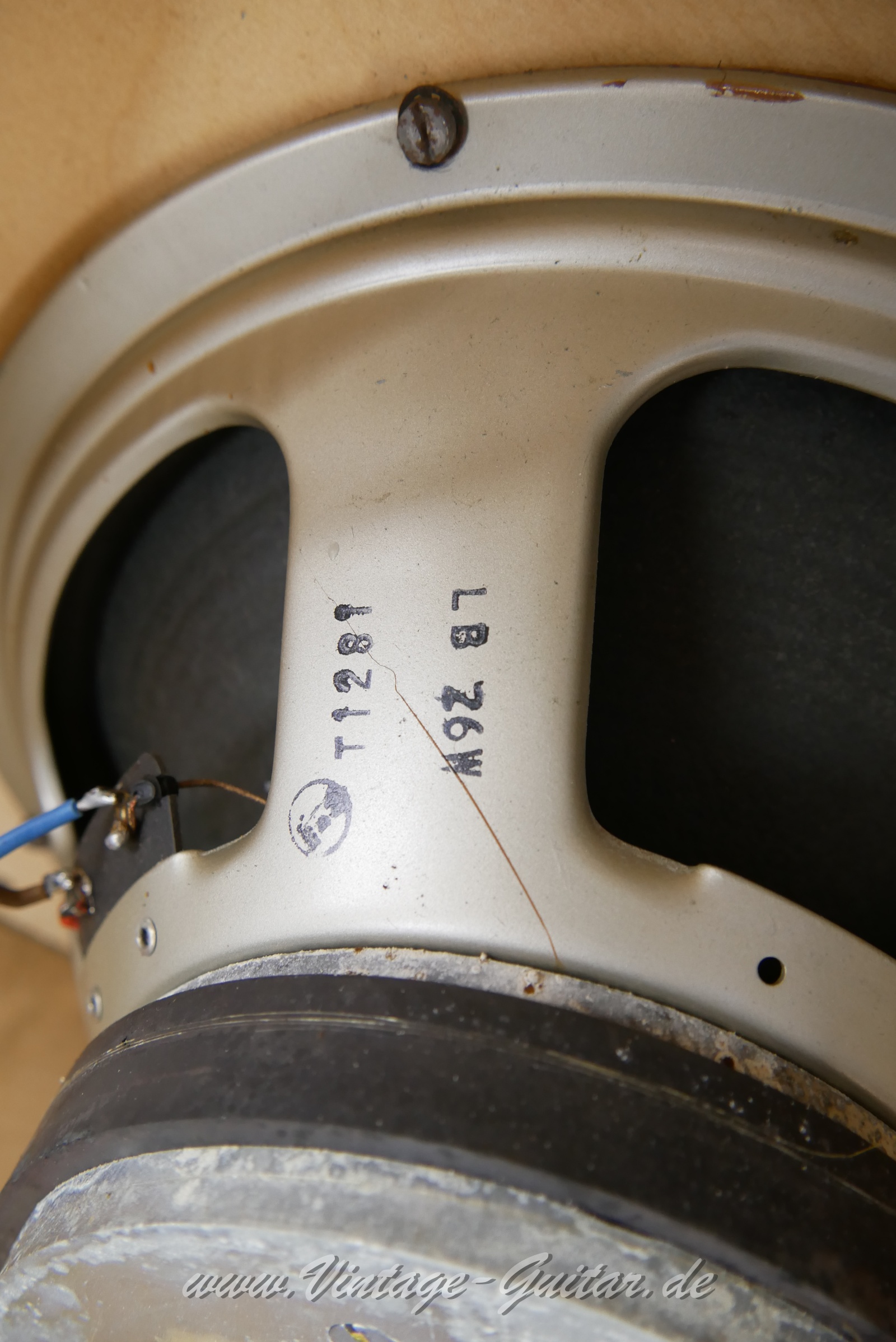 Marshall_1960A_Pre_Rola_pulsonic_cones_black_1969-010.JPG