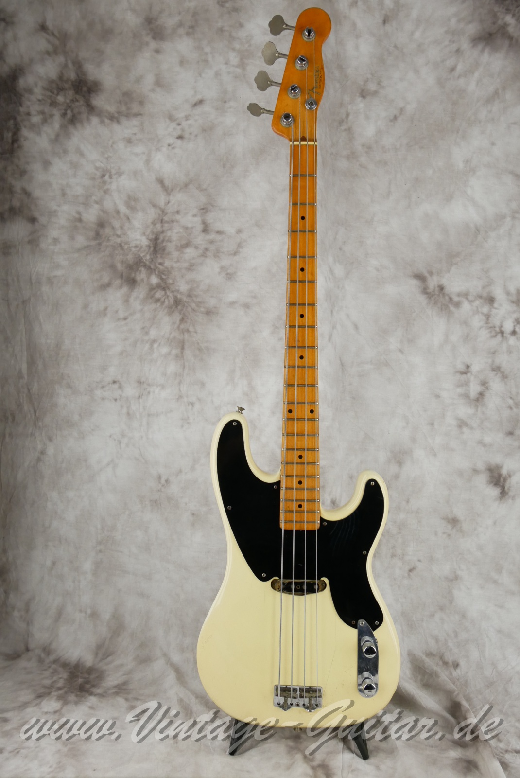 Fender-Precision-Bass-1956-Bob-Daisley-001.JPG