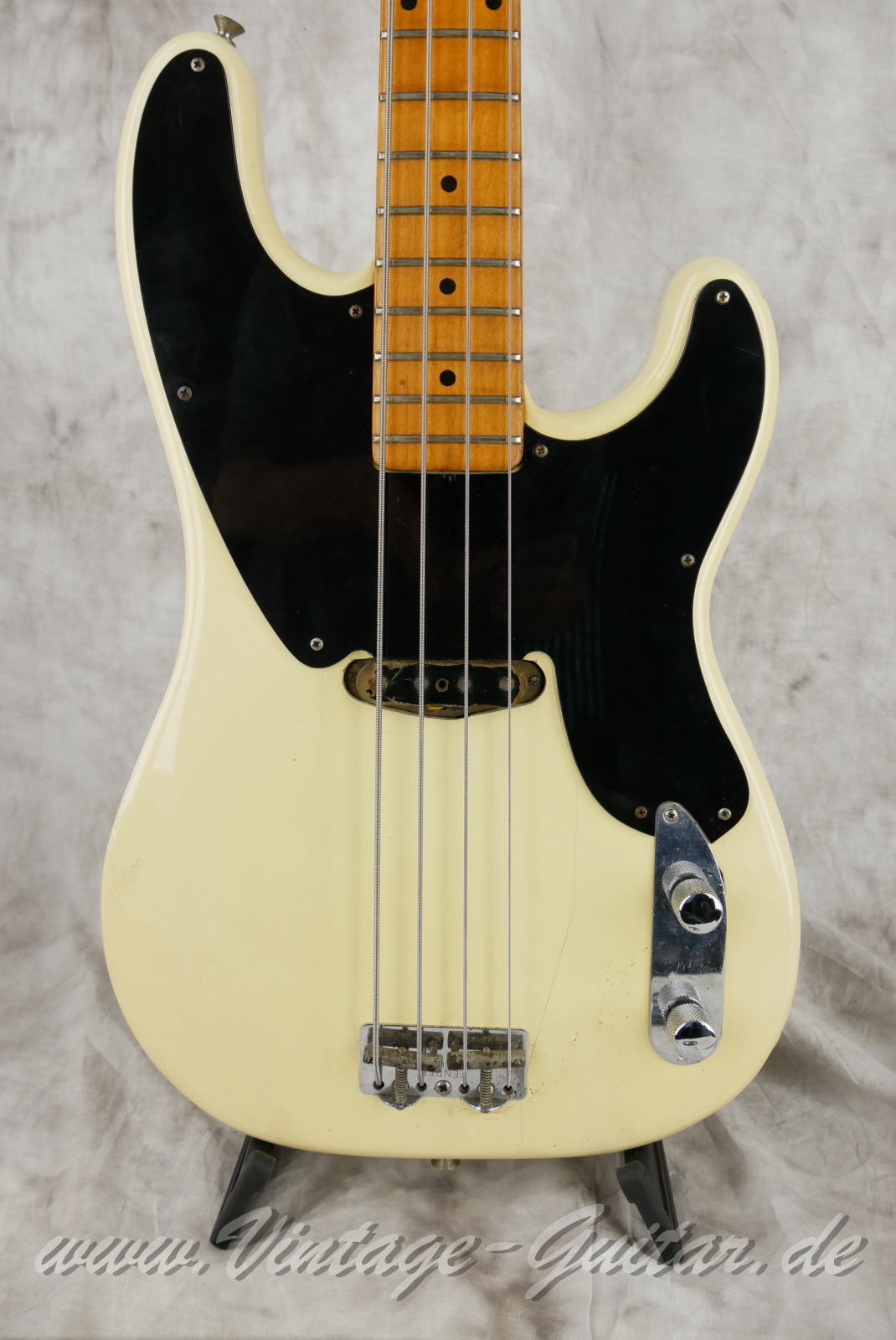 Fender-Precision-Bass-1956-Bob-Daisley-003.JPG