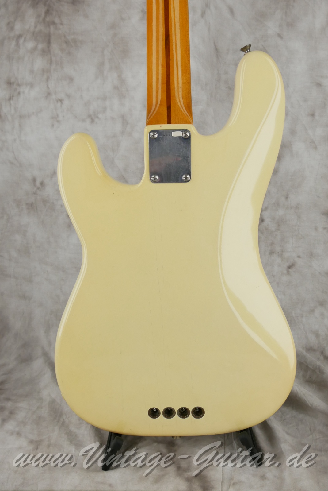 Fender-Precision-Bass-1956-Bob-Daisley-004.JPG