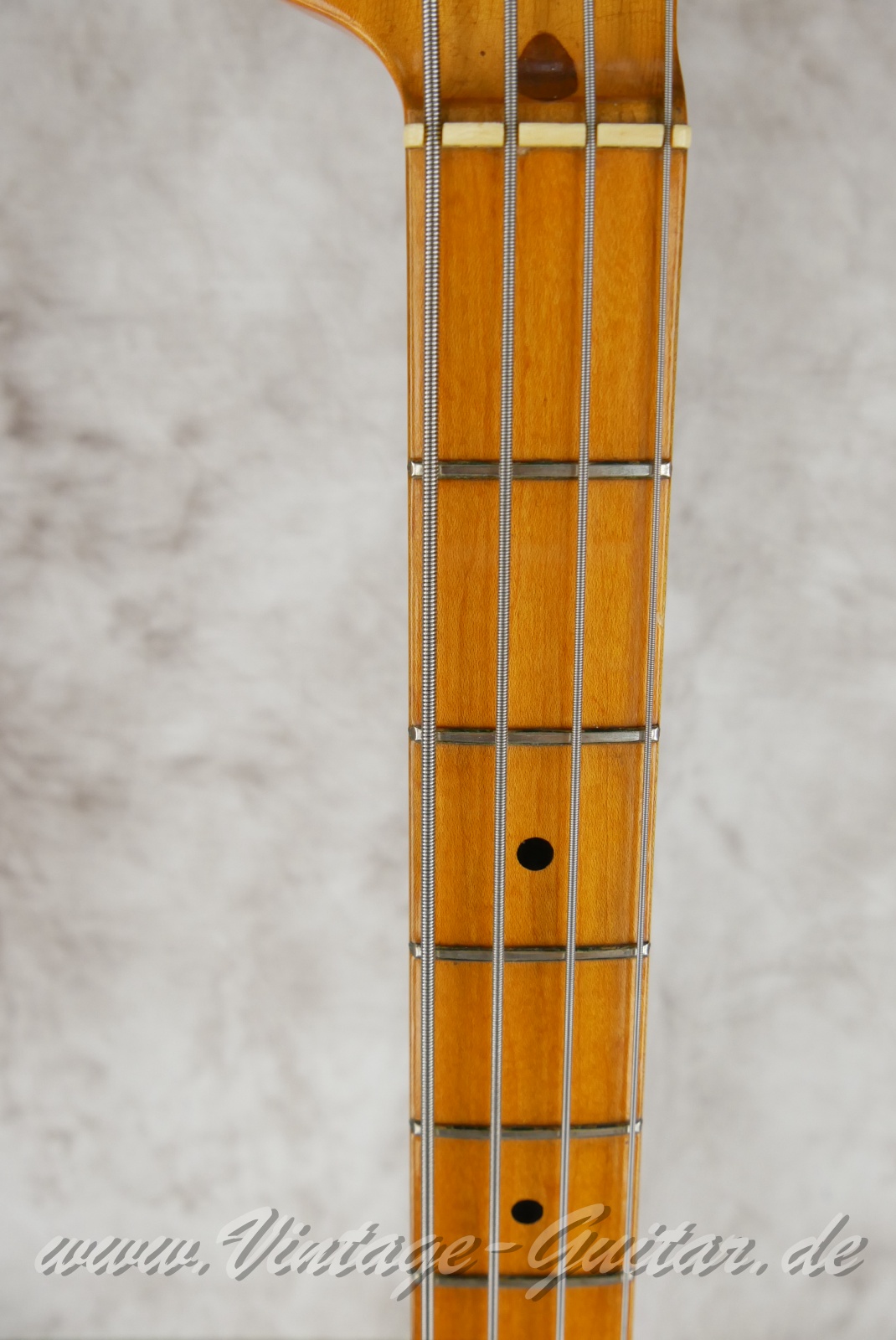 Fender-Precision-Bass-1956-Bob-Daisley-007.JPG