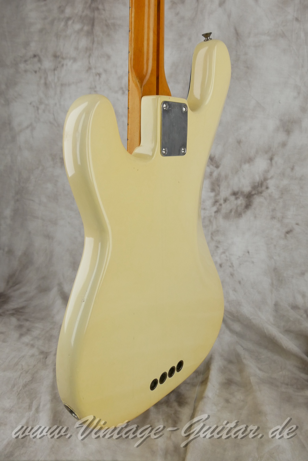 Fender-Precision-Bass-1956-Bob-Daisley-014.JPG
